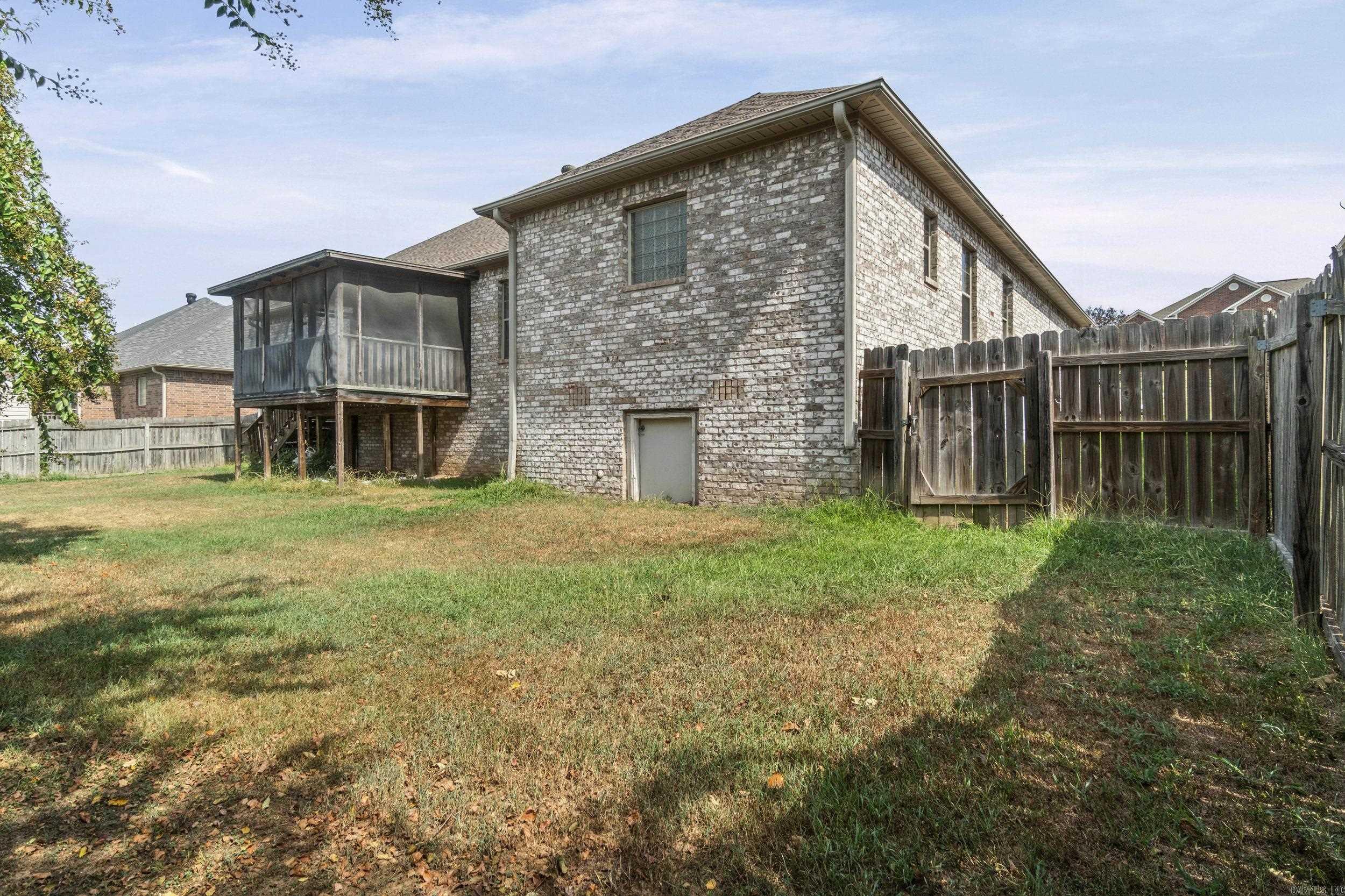 3401 N Ridge Drive