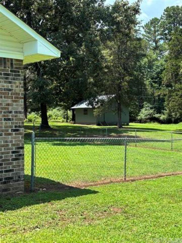 241 Lakewood Dr