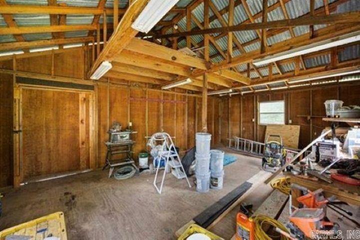 241 Lakewood Dr