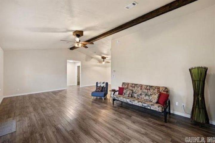 241 Lakewood Dr