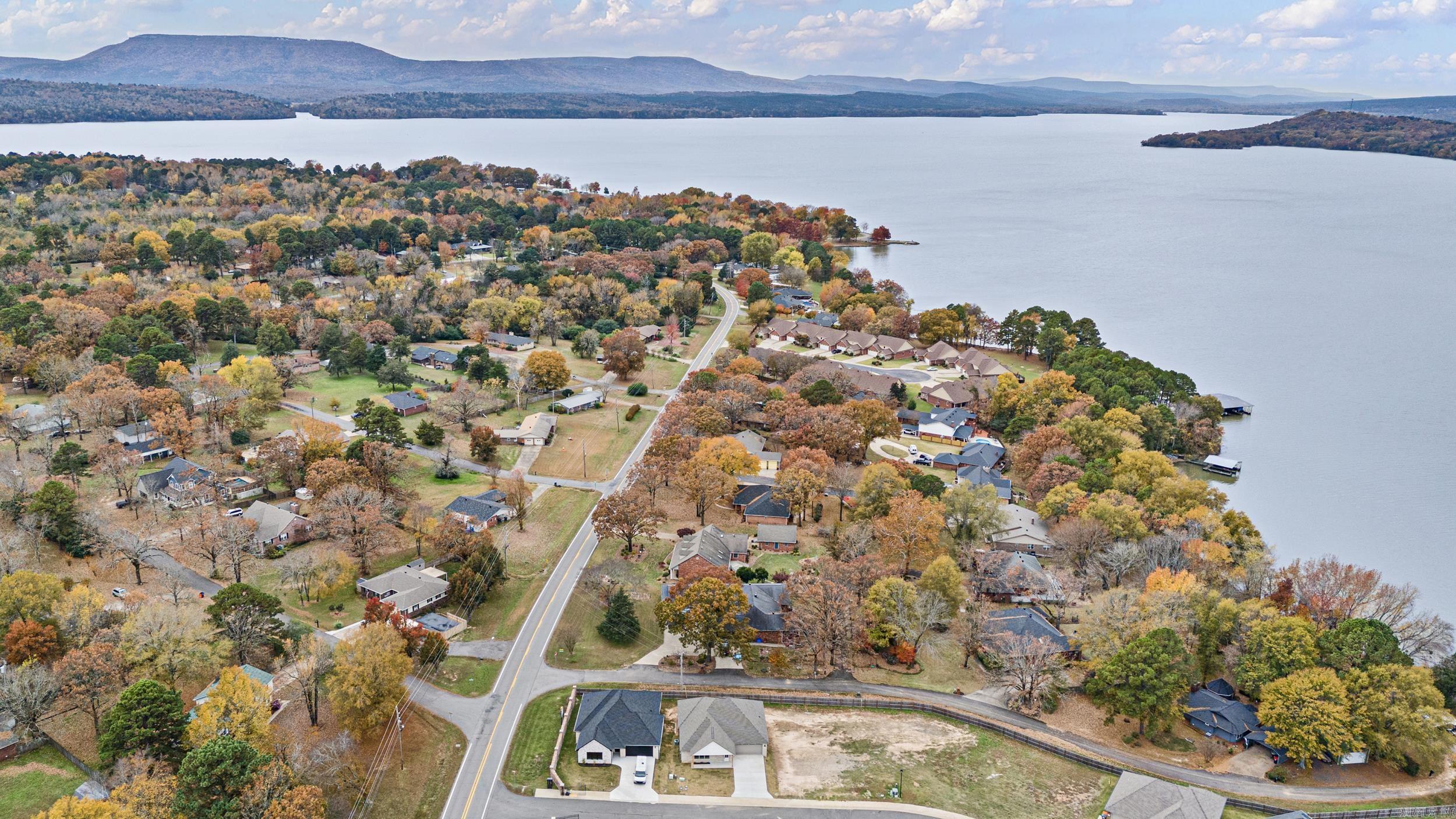 107 Harbor Cir