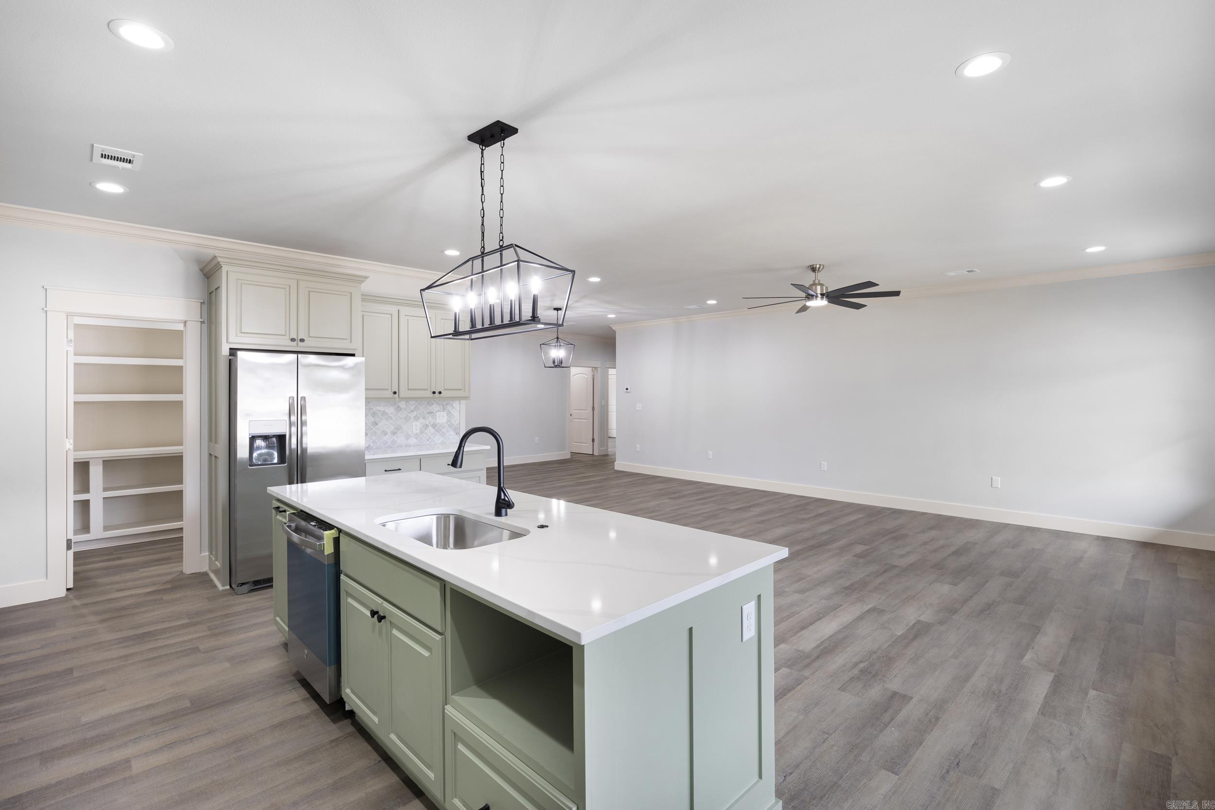 107 Harbor Cir