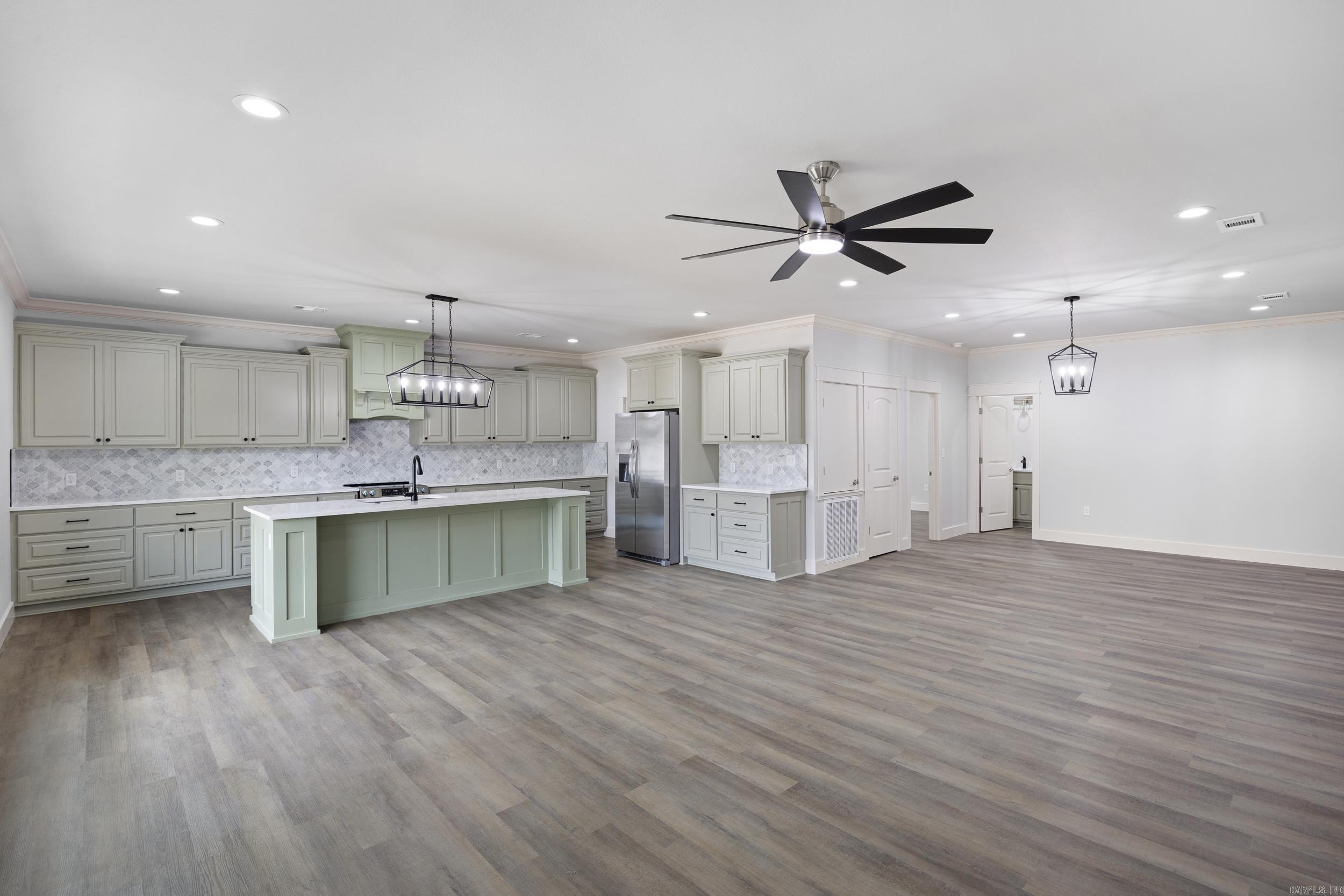 107 Harbor Cir