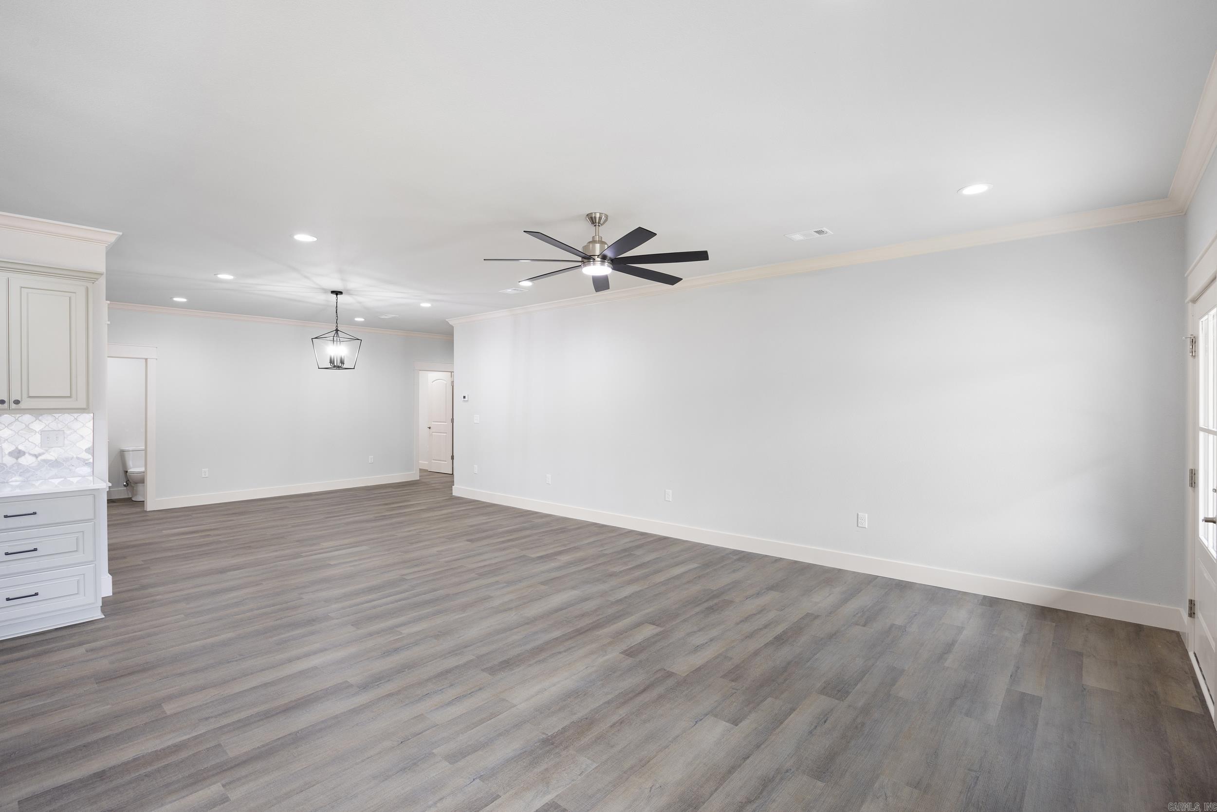 107 Harbor Cir