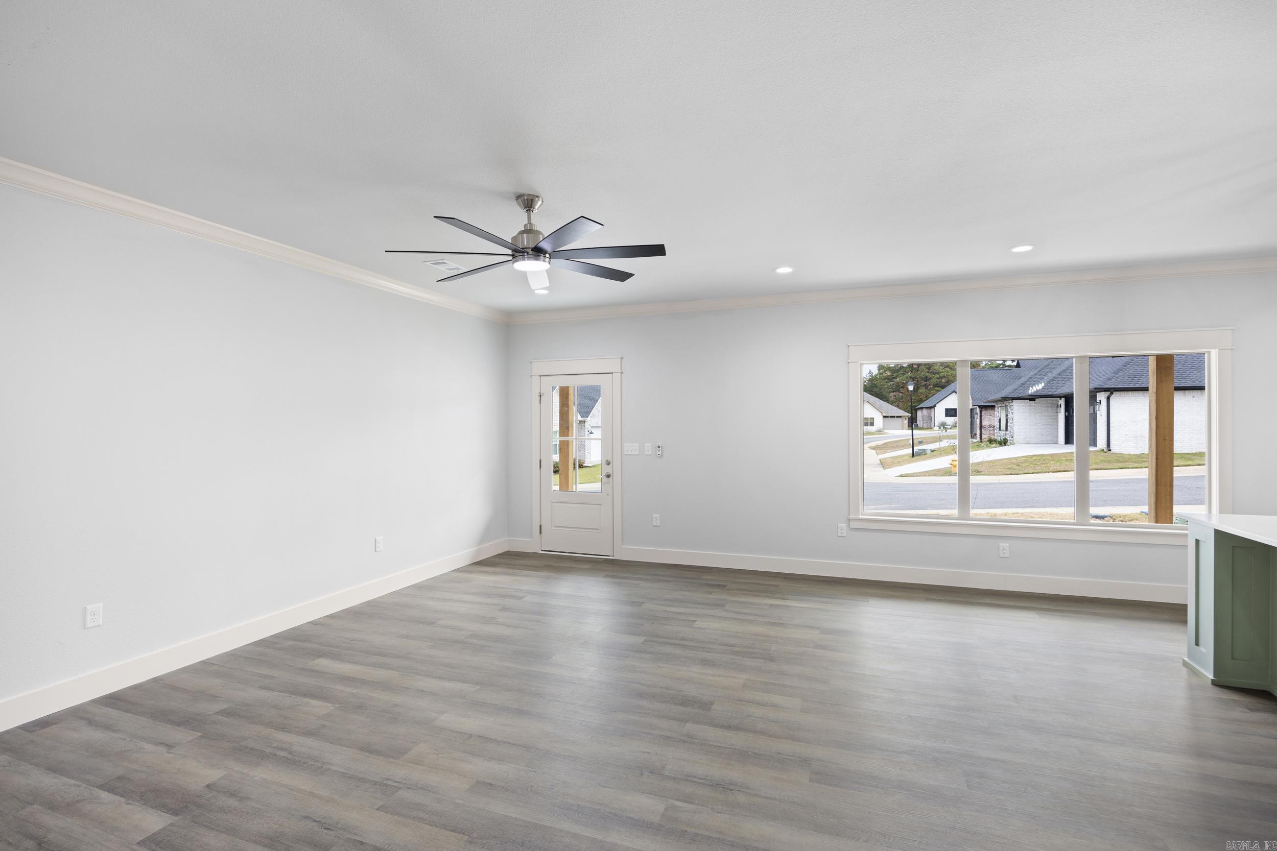 107 Harbor Cir