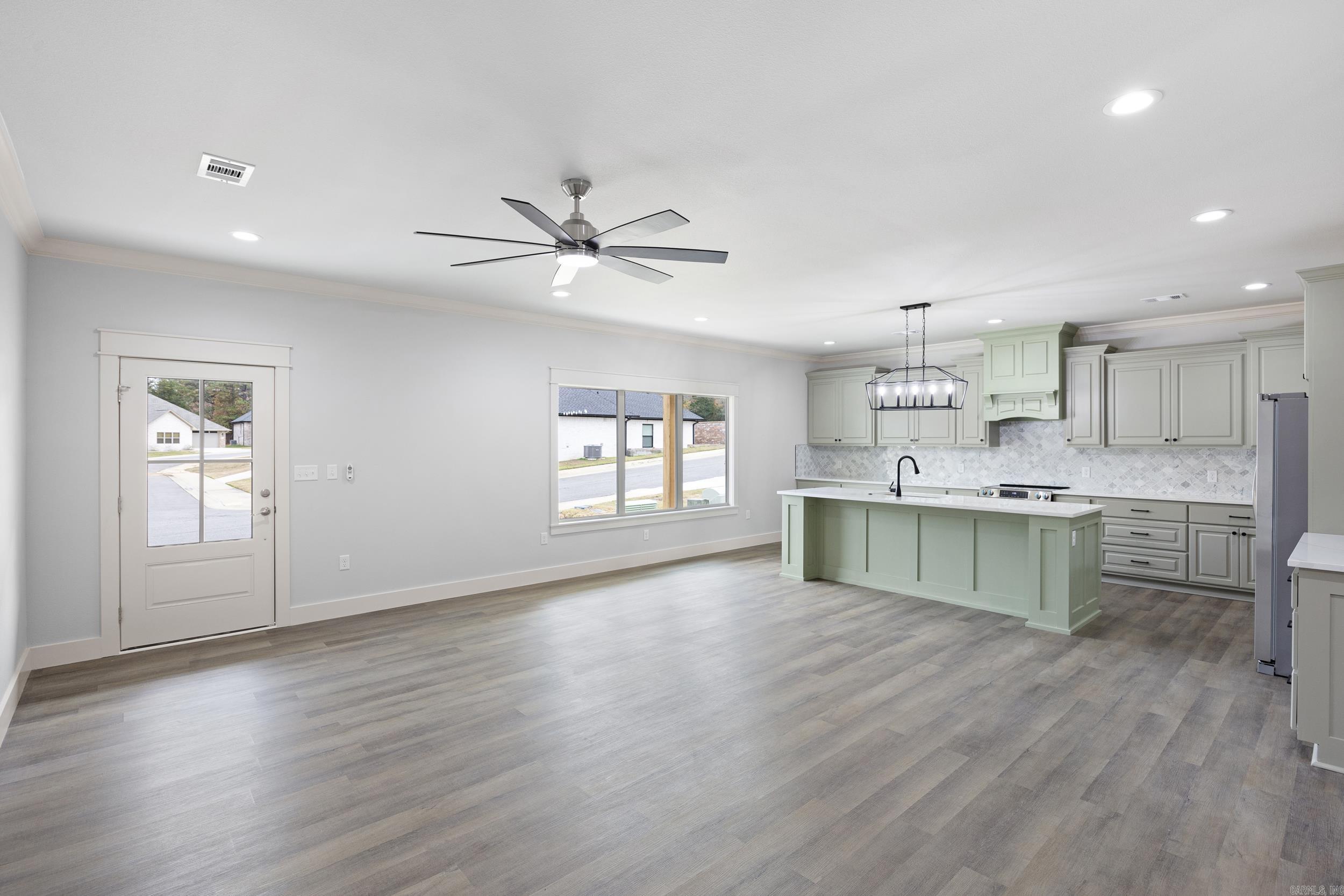 107 Harbor Cir