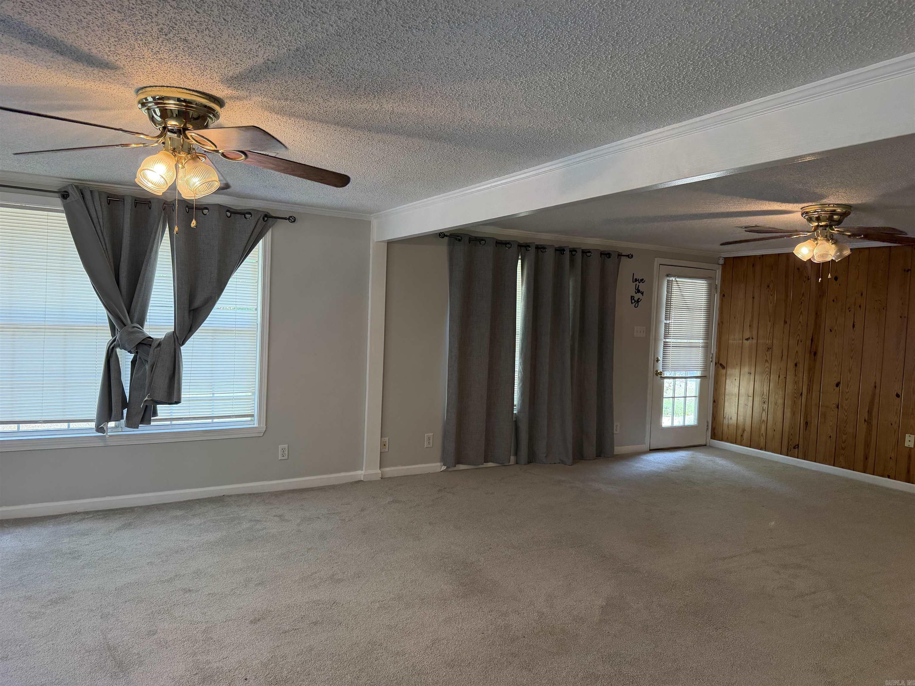 2604 Oakwood Cove