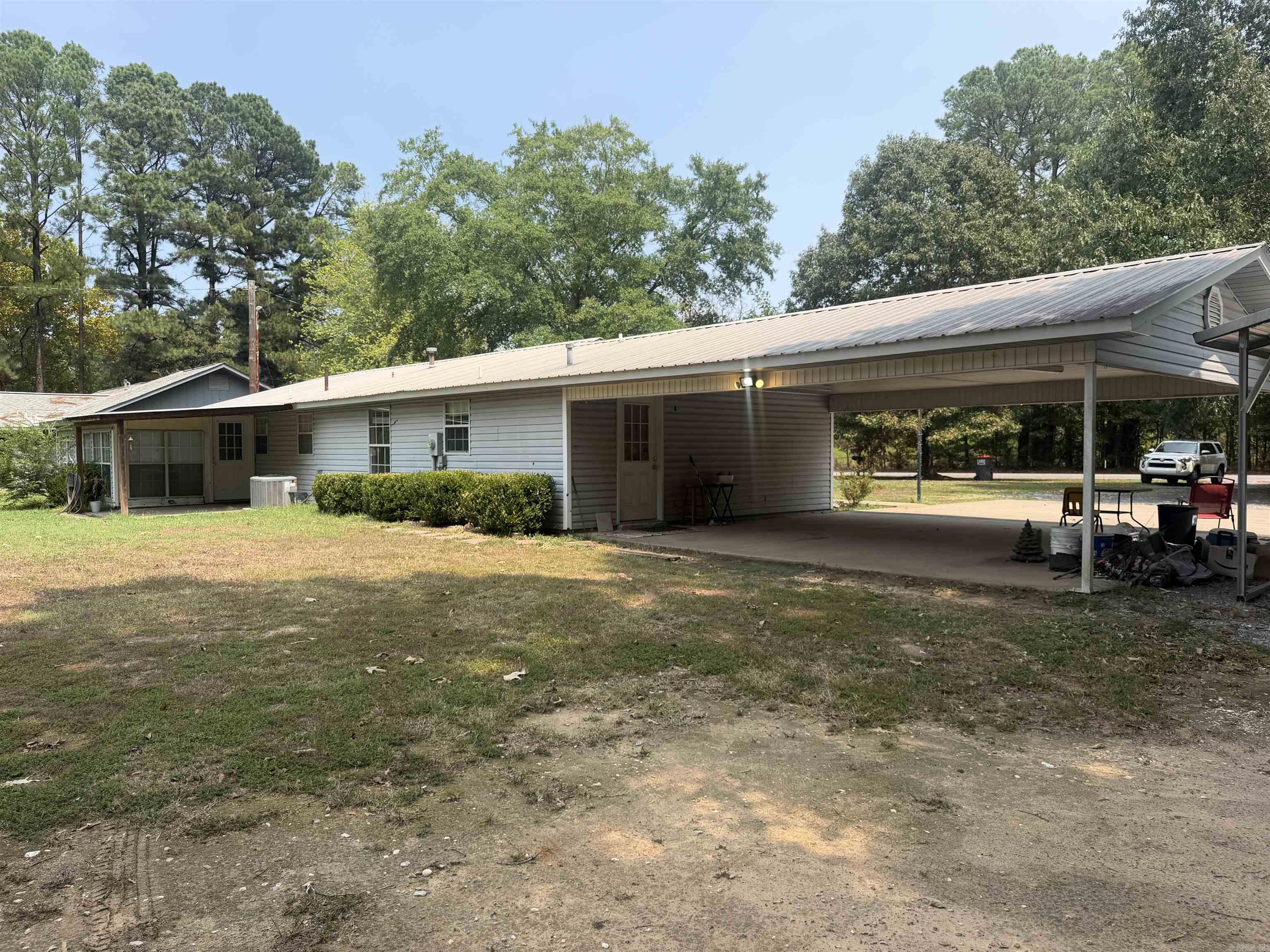 2604 Oakwood Cove