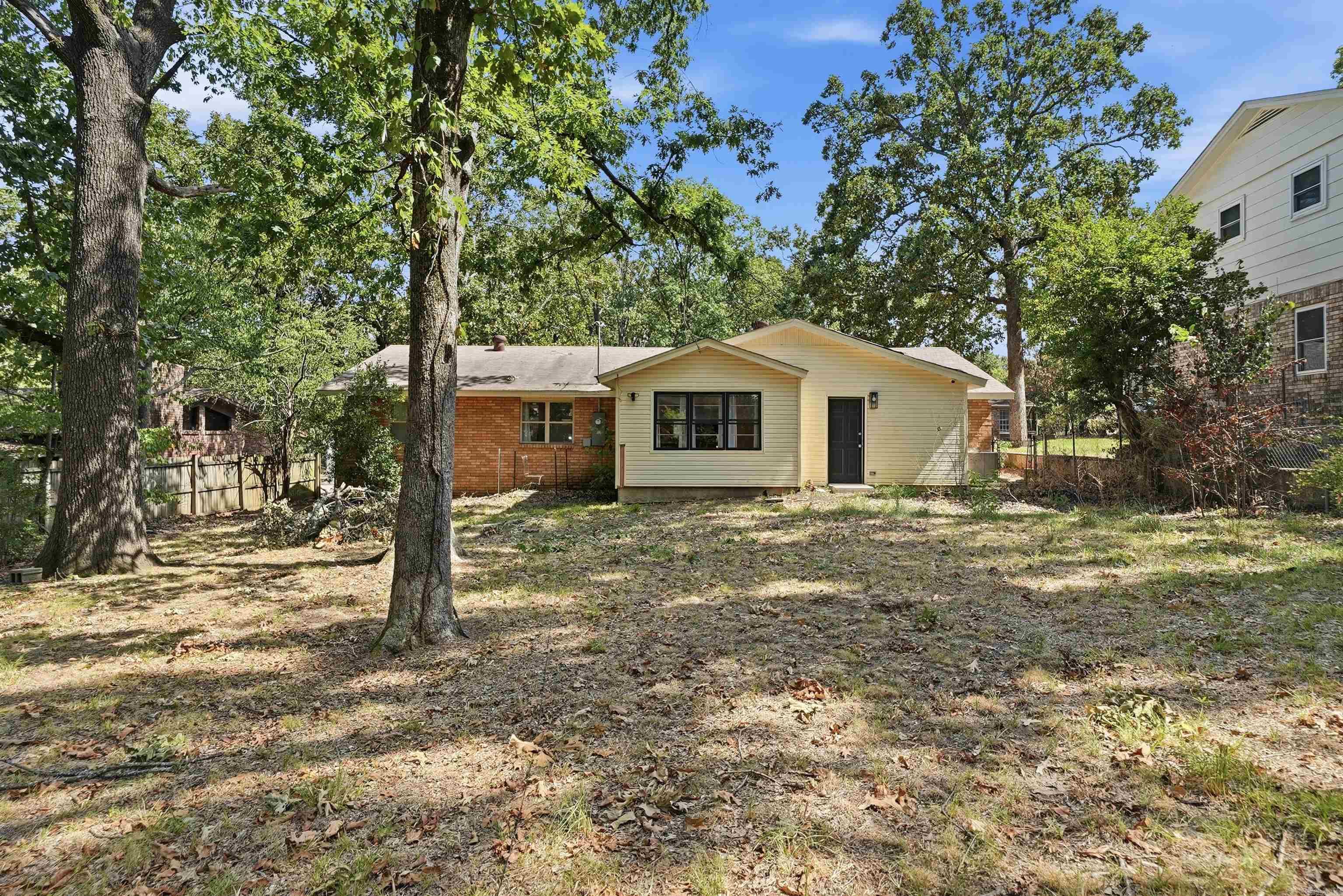 4 Sallisaw Circle