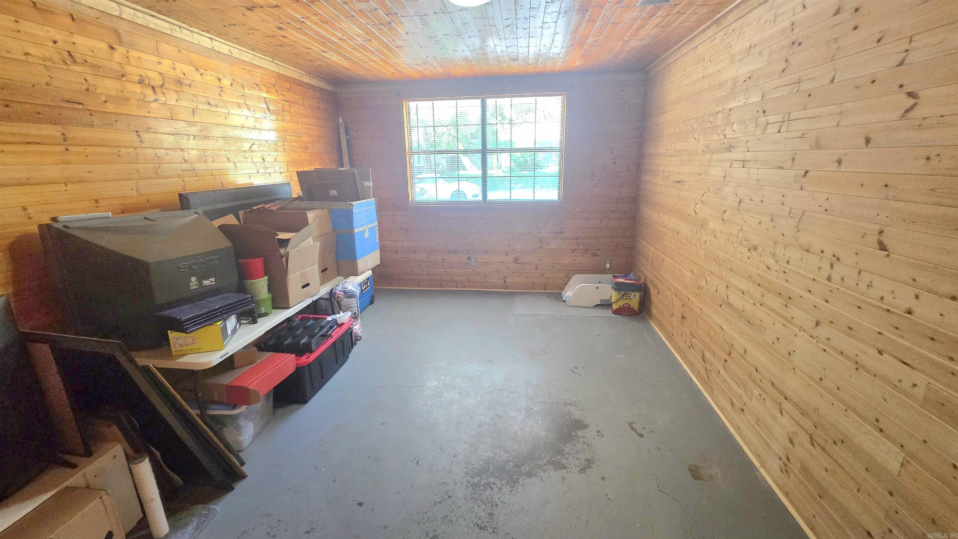 32 Mcarthur Dr
