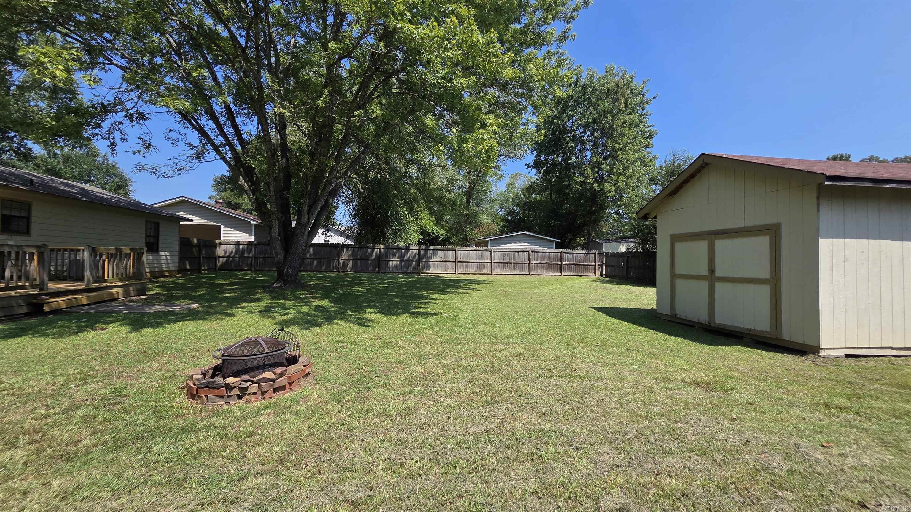 32 Mcarthur Dr