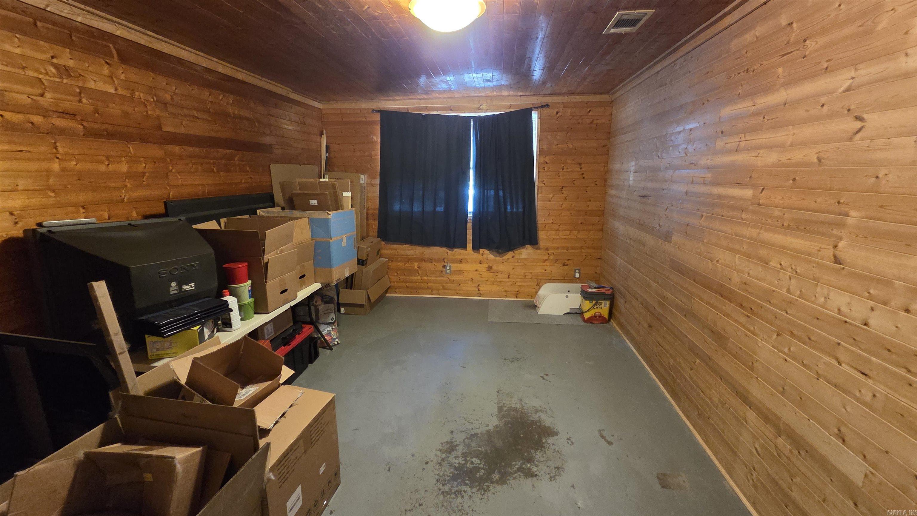 32 Mcarthur Dr