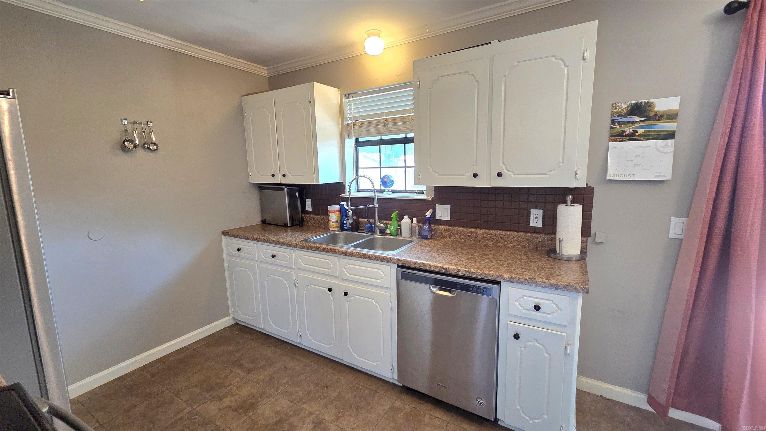32 Mcarthur Dr