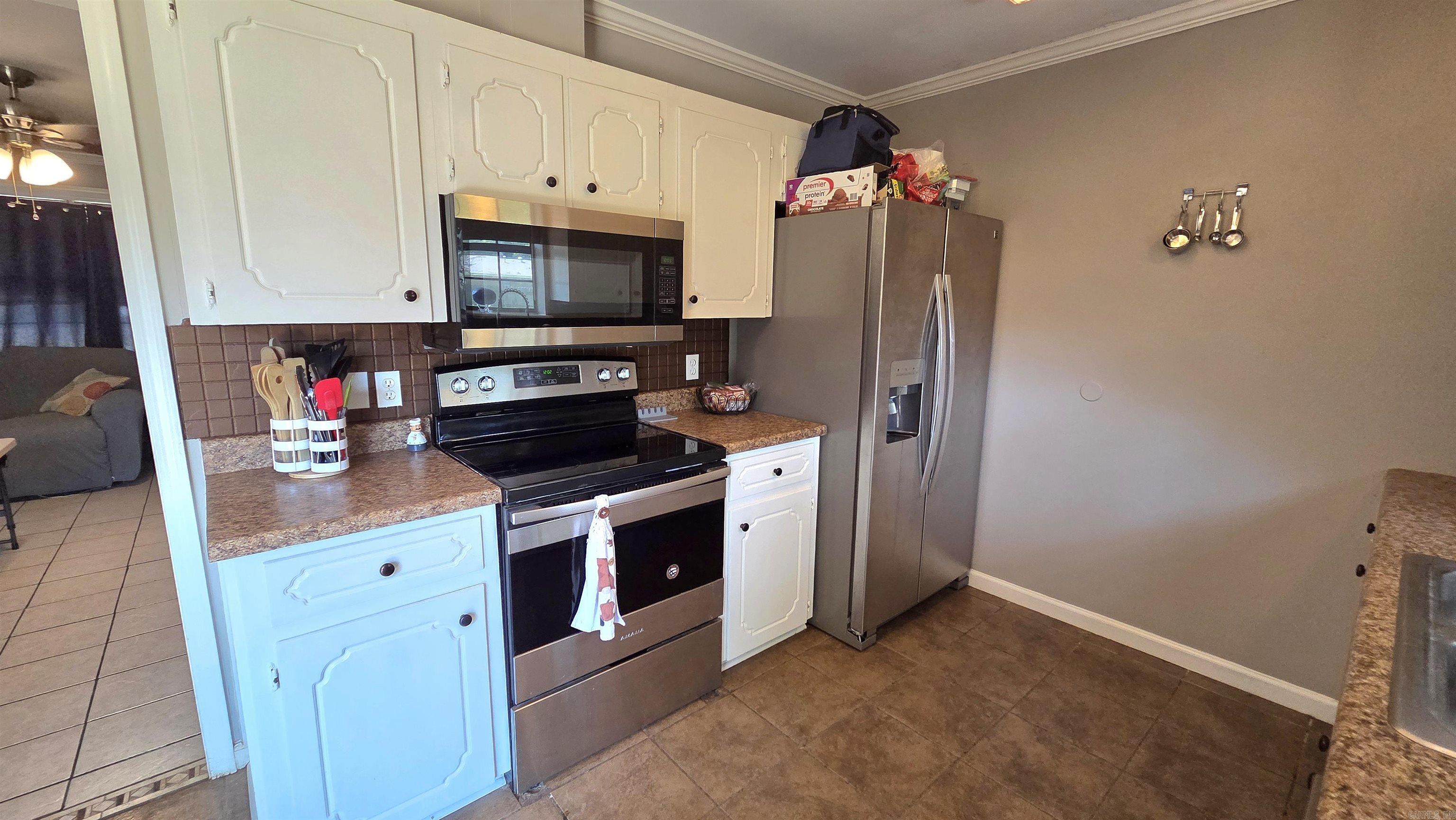 32 Mcarthur Dr