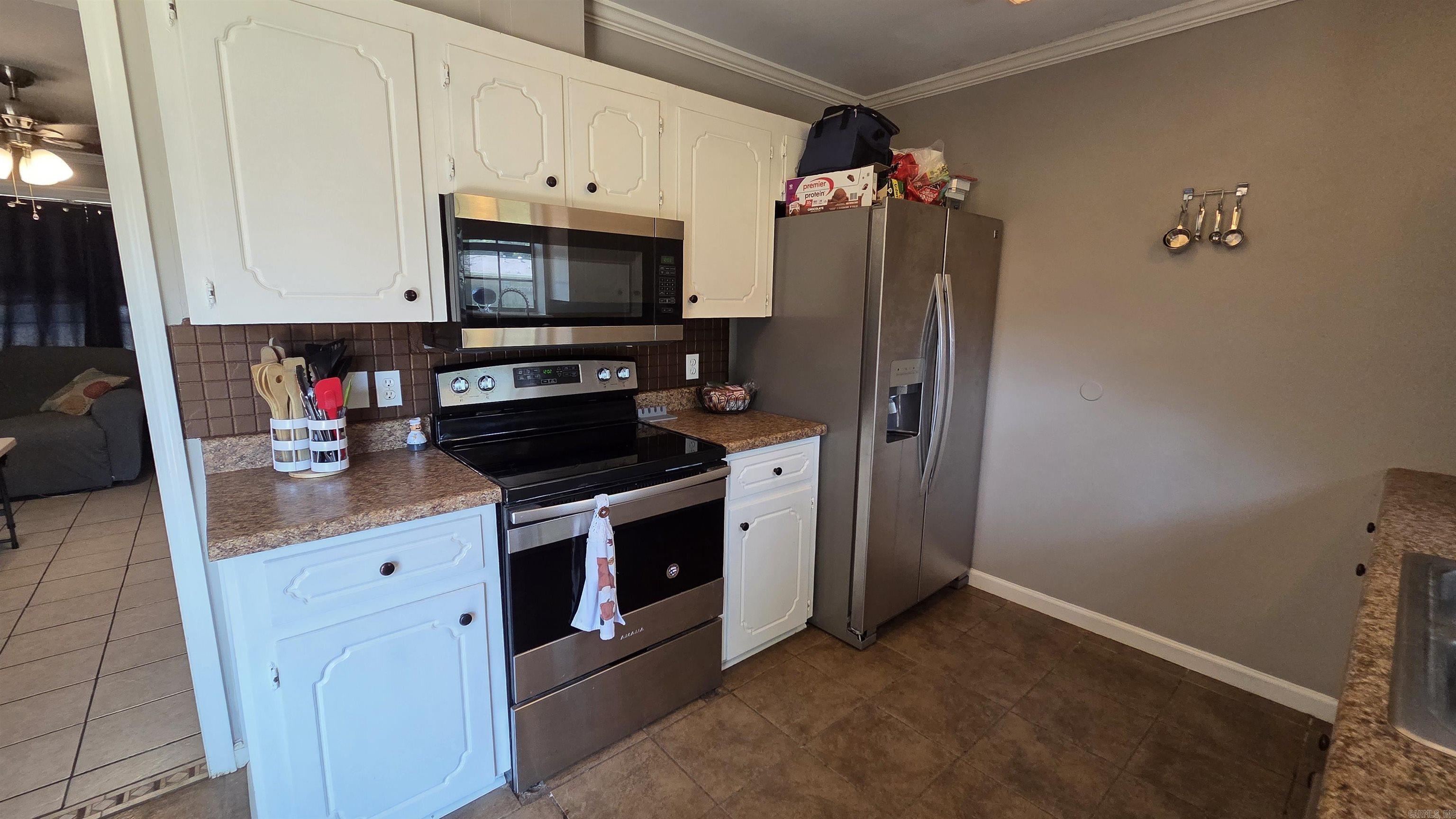 32 Mcarthur Dr