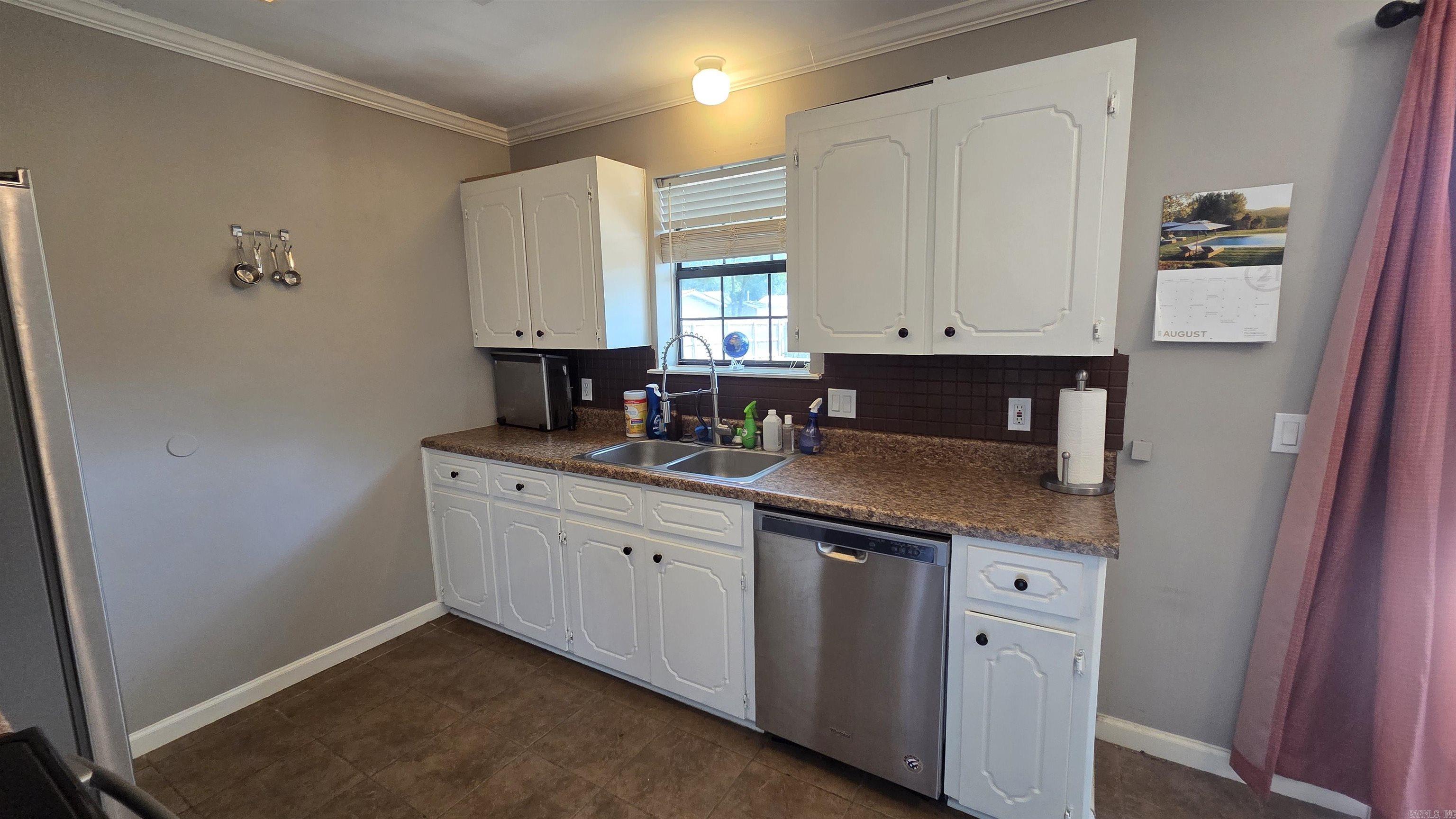 32 Mcarthur Dr