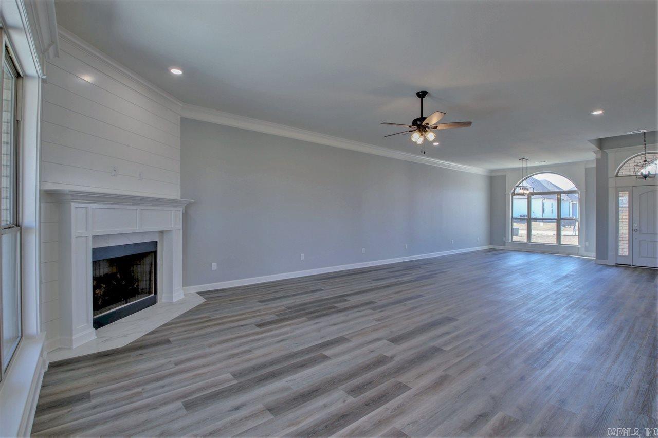 119 Corniche Ln