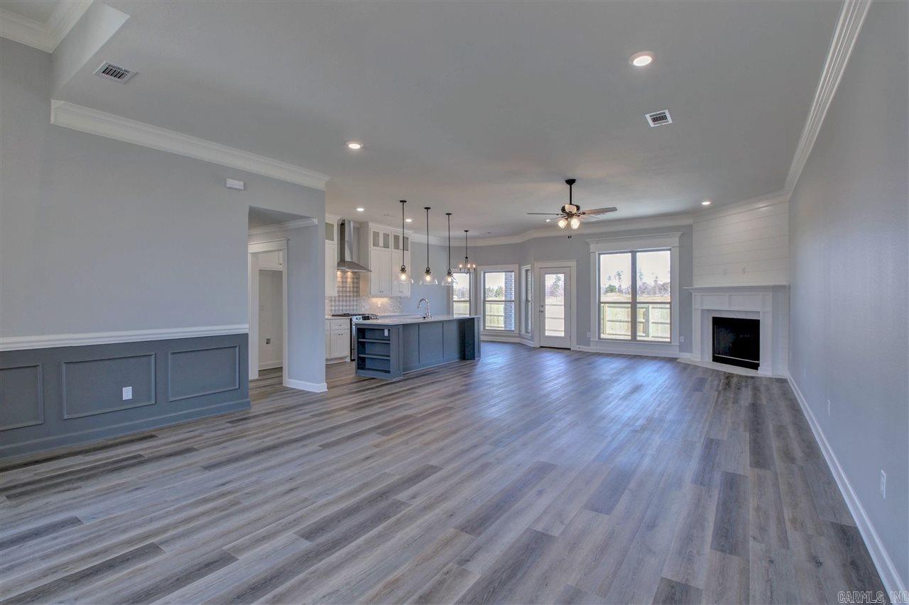 119 Corniche Ln