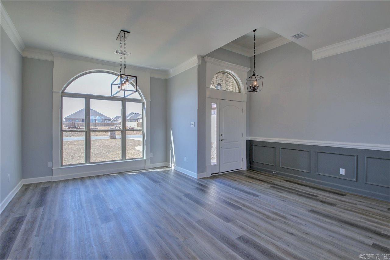 119 Corniche Ln