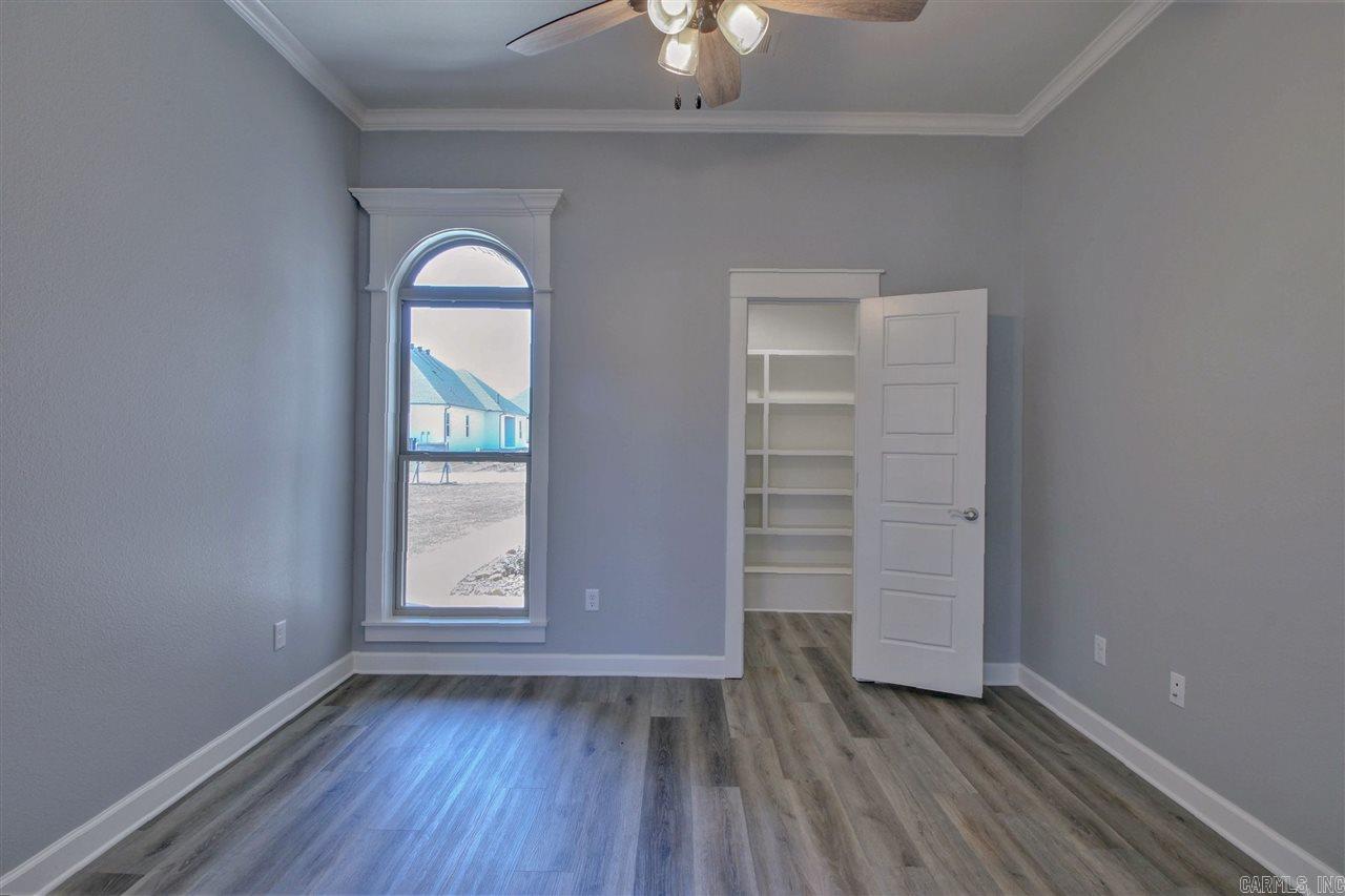 119 Corniche Ln