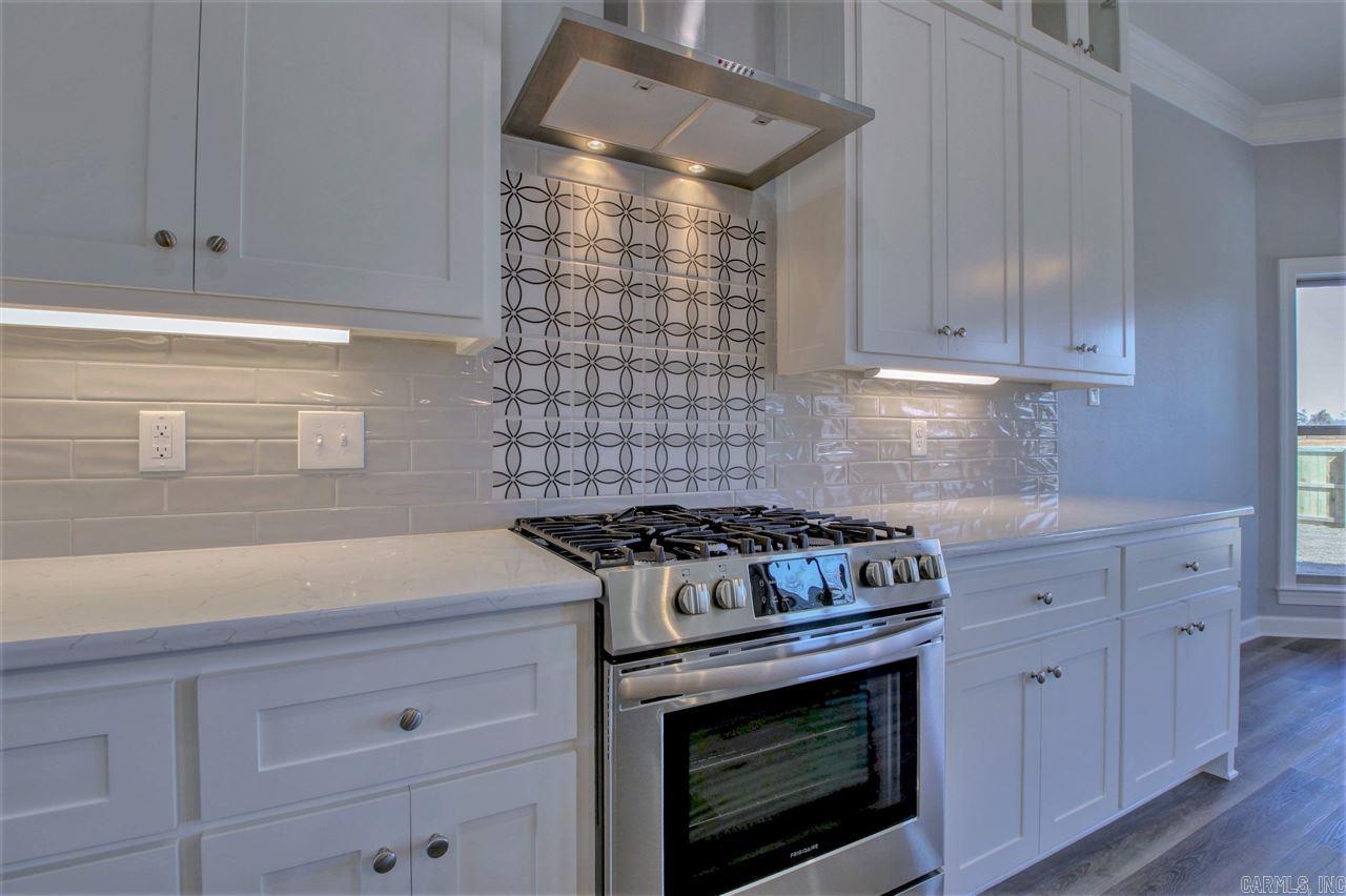 119 Corniche Ln