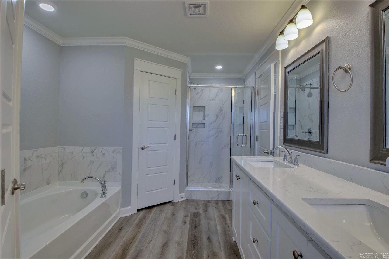 119 Corniche Ln