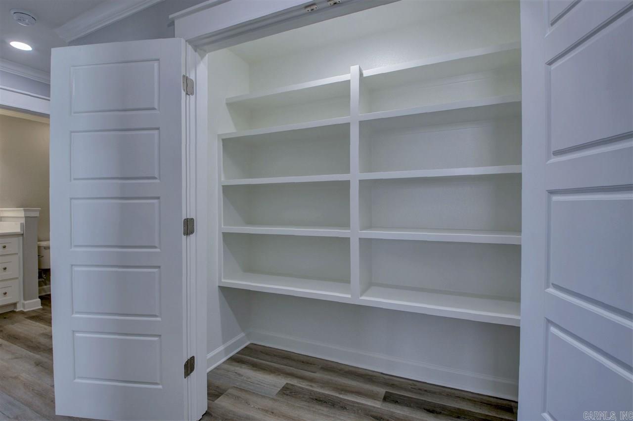 119 Corniche Ln