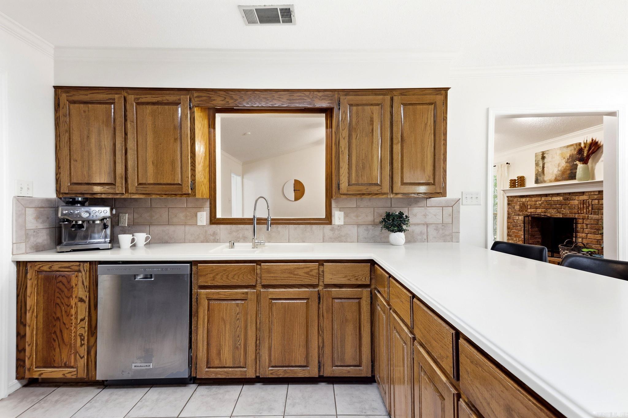2521 Hickorynut Court