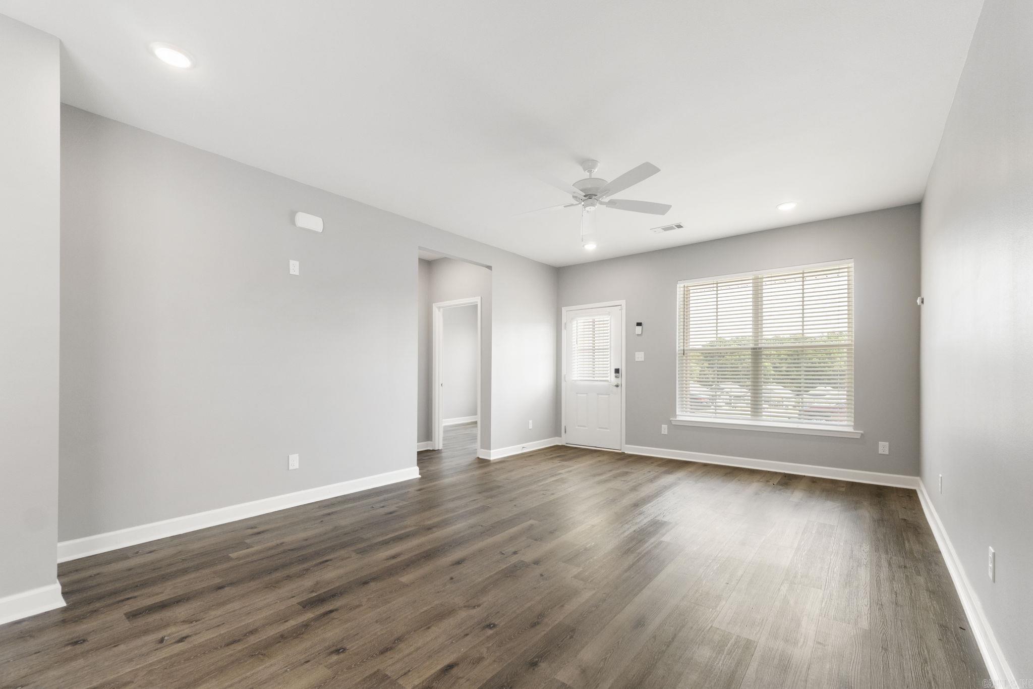 25 Wolfsbridge Loop