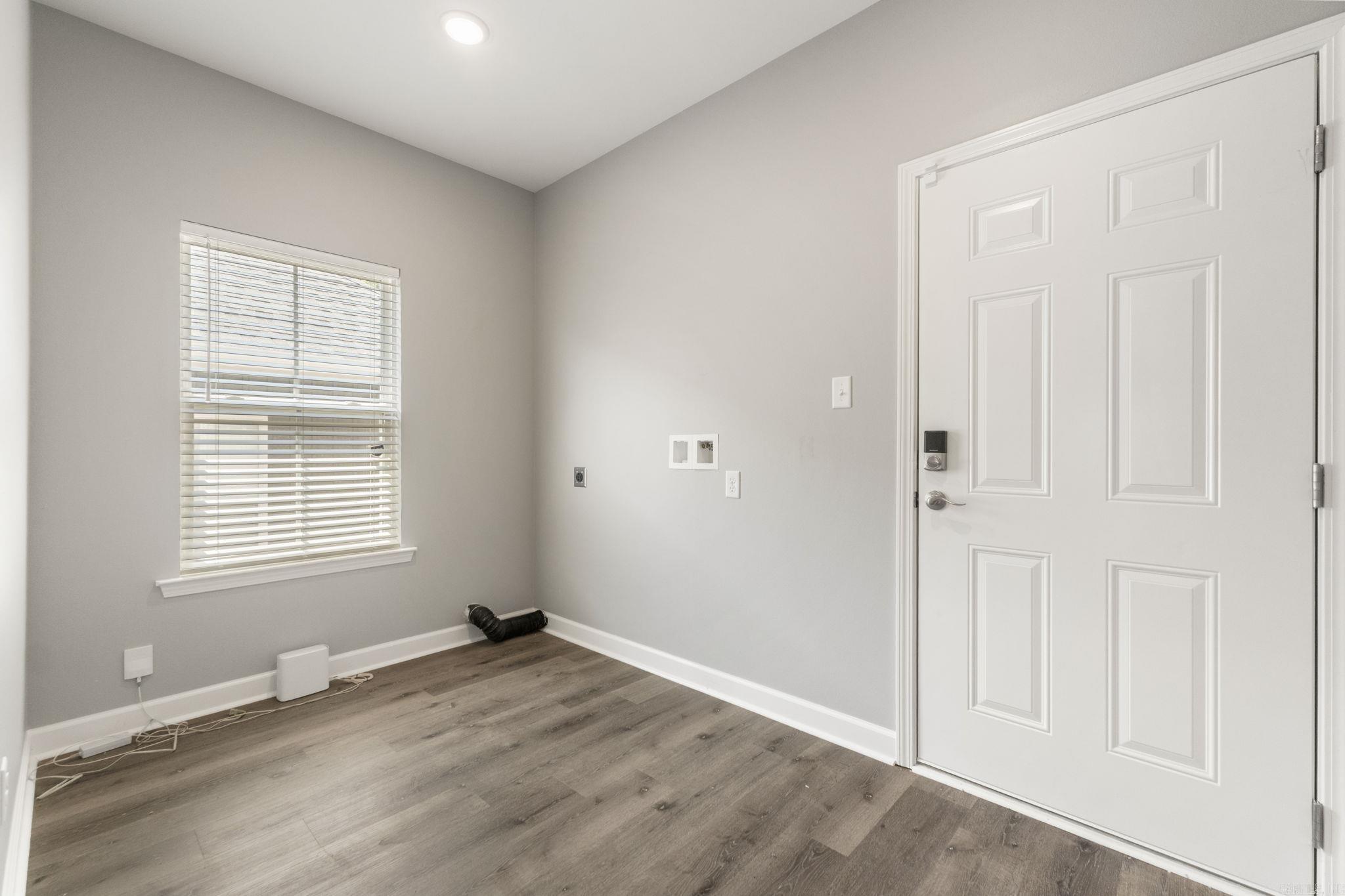 25 Wolfsbridge Loop