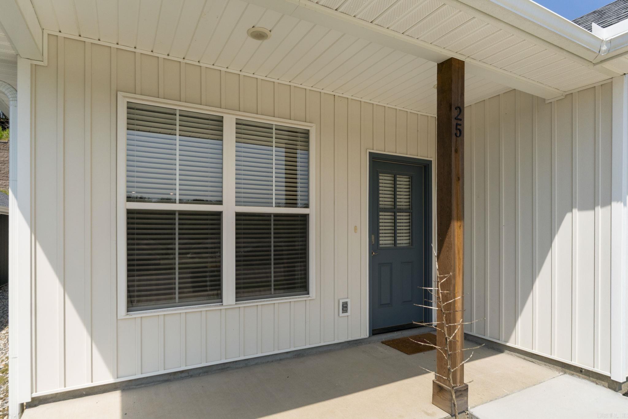 25 Wolfsbridge Loop