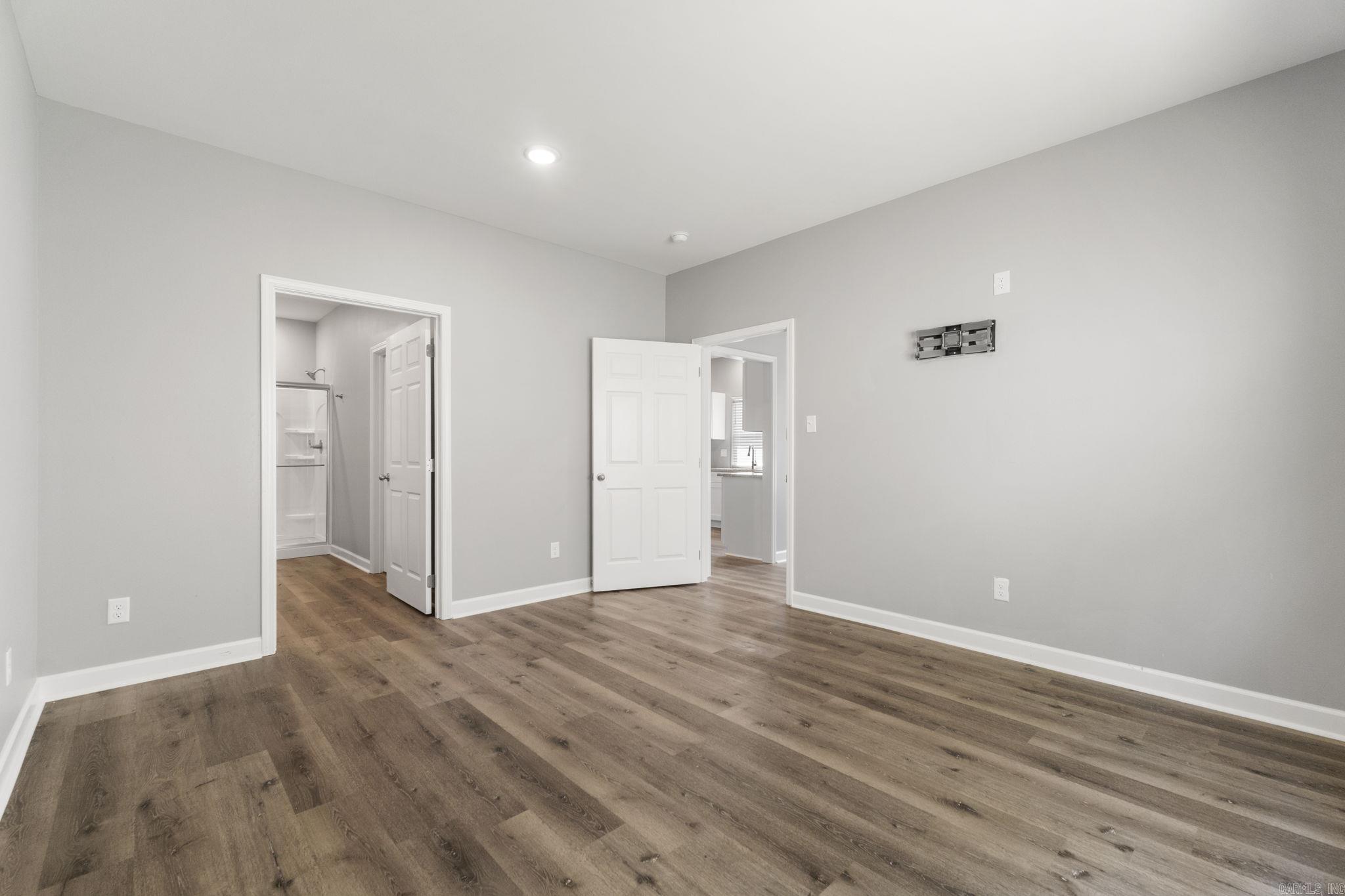 25 Wolfsbridge Loop