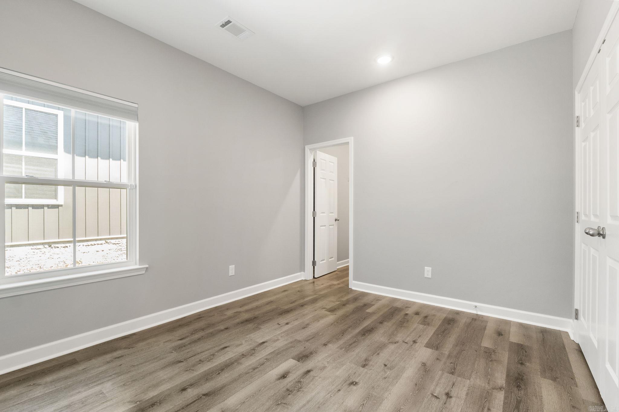 25 Wolfsbridge Loop