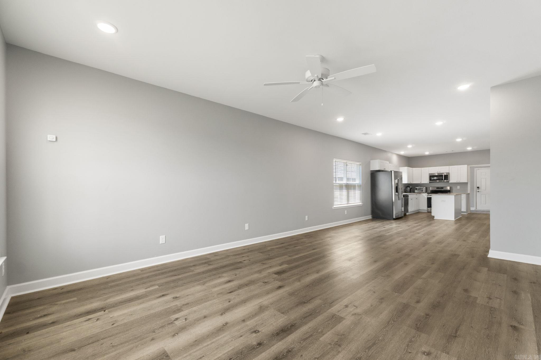 25 Wolfsbridge Loop