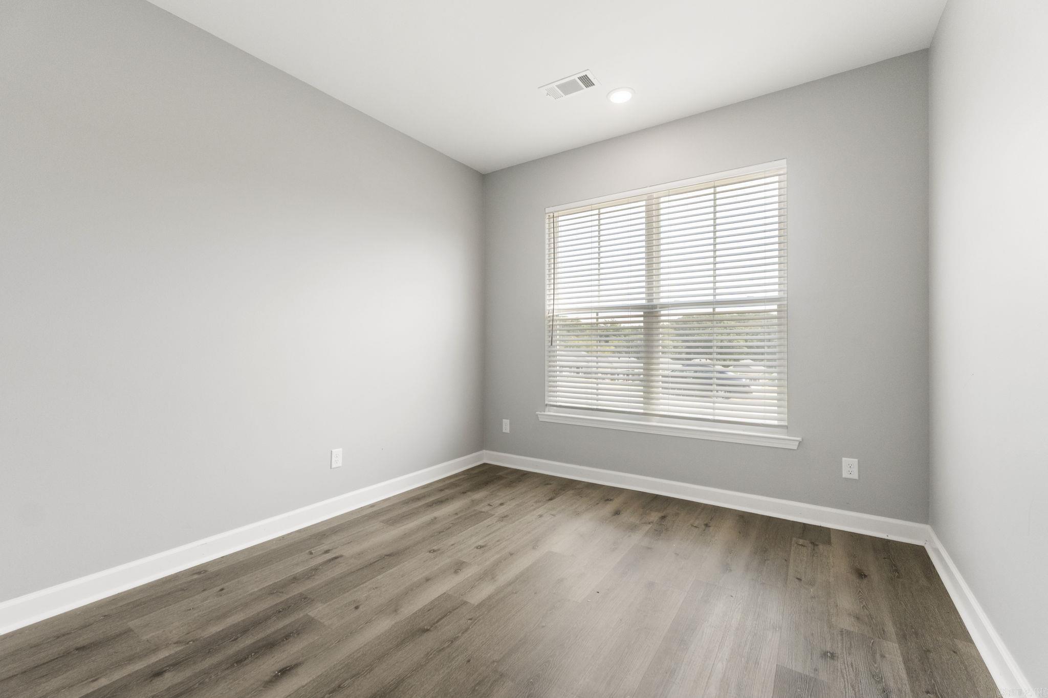 25 Wolfsbridge Loop