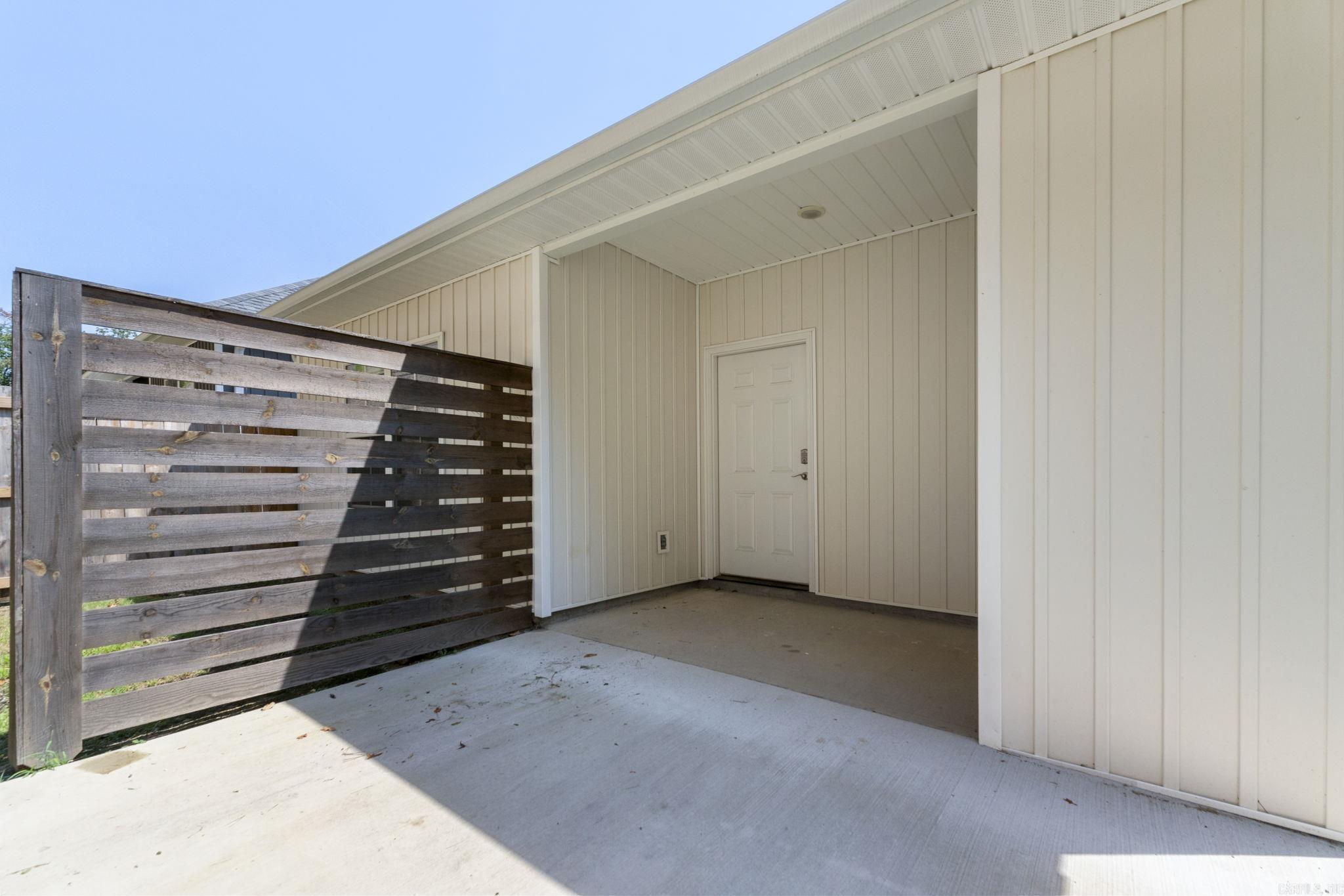 25 Wolfsbridge Loop