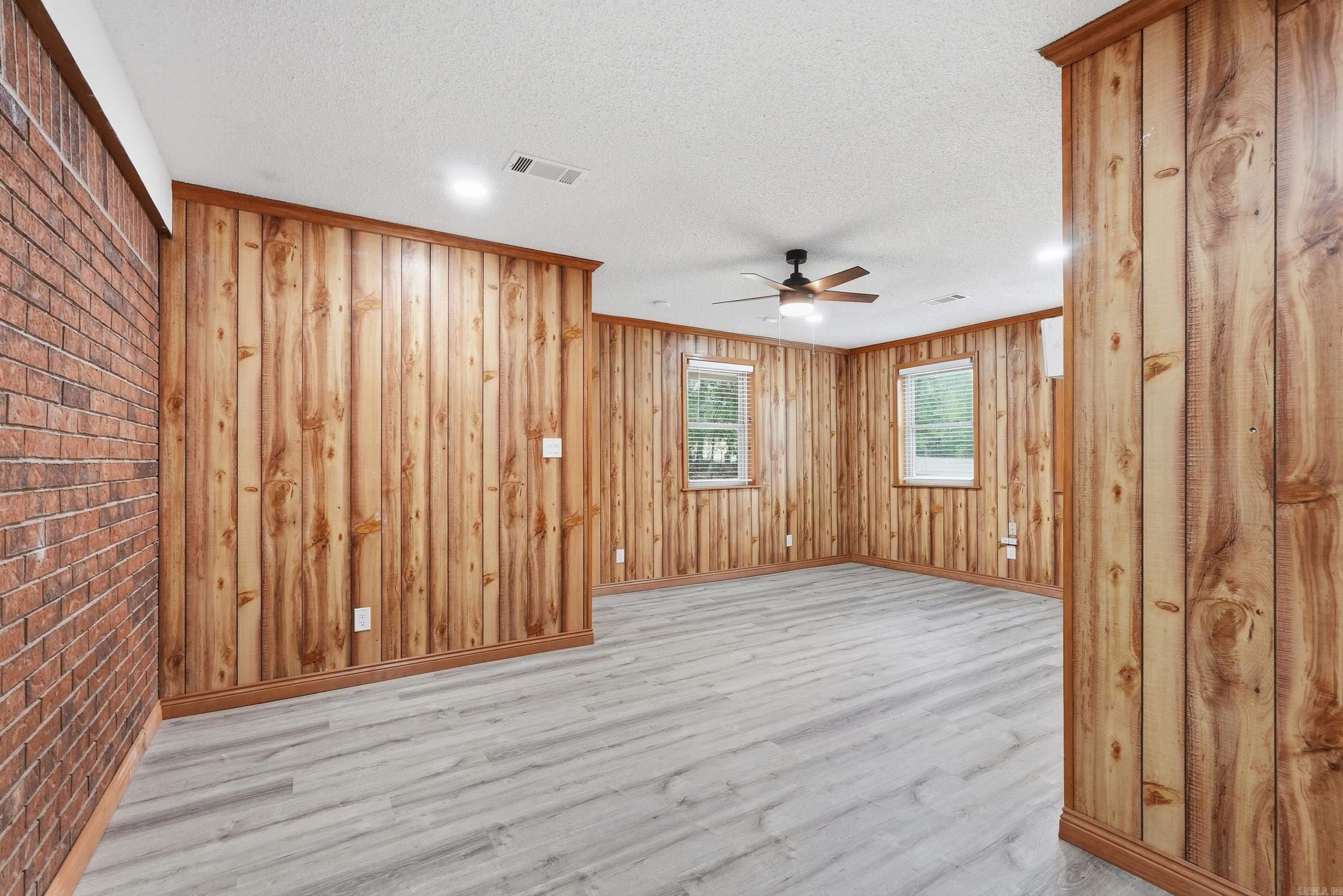 3202 Highway 290