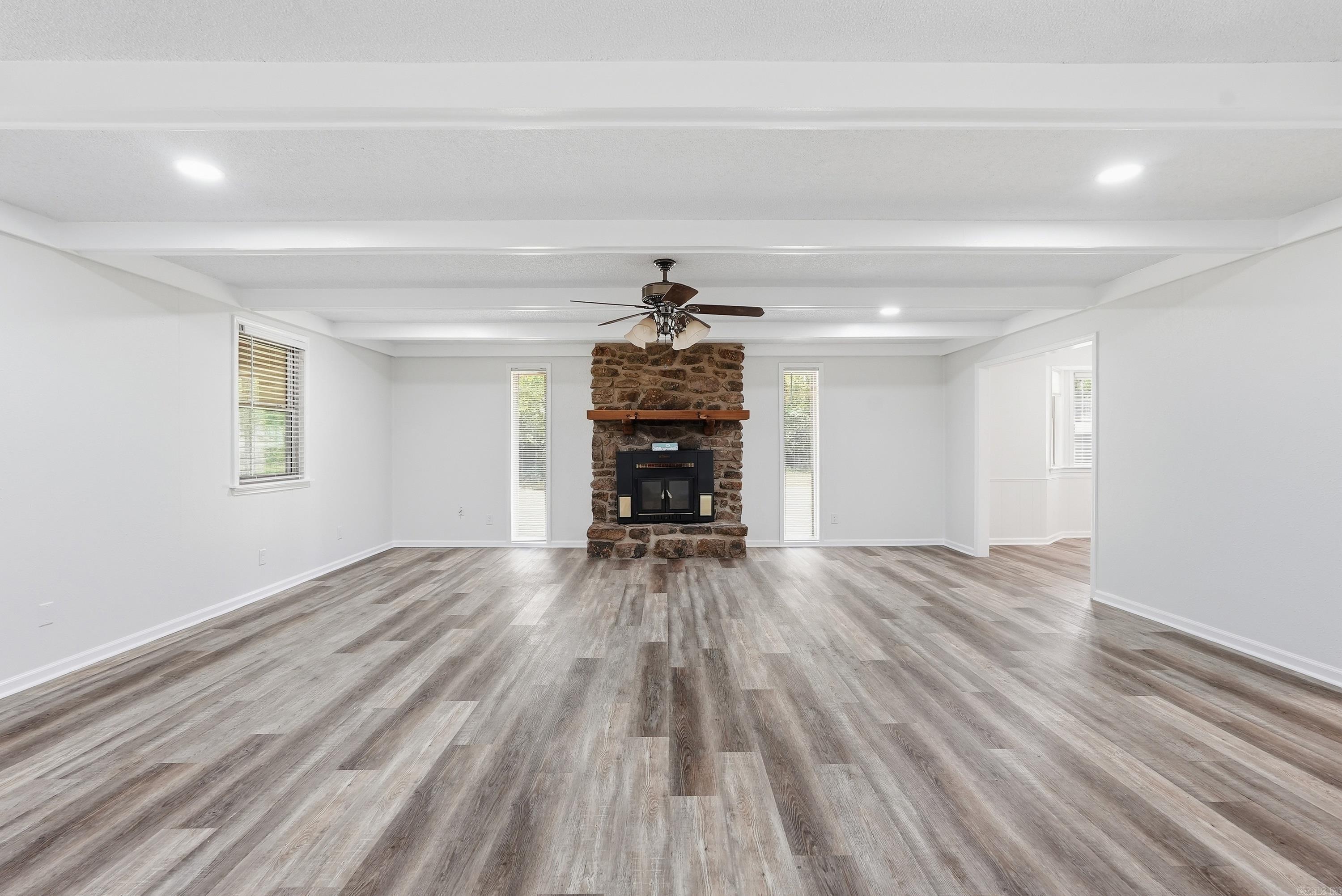 3202 Highway 290
