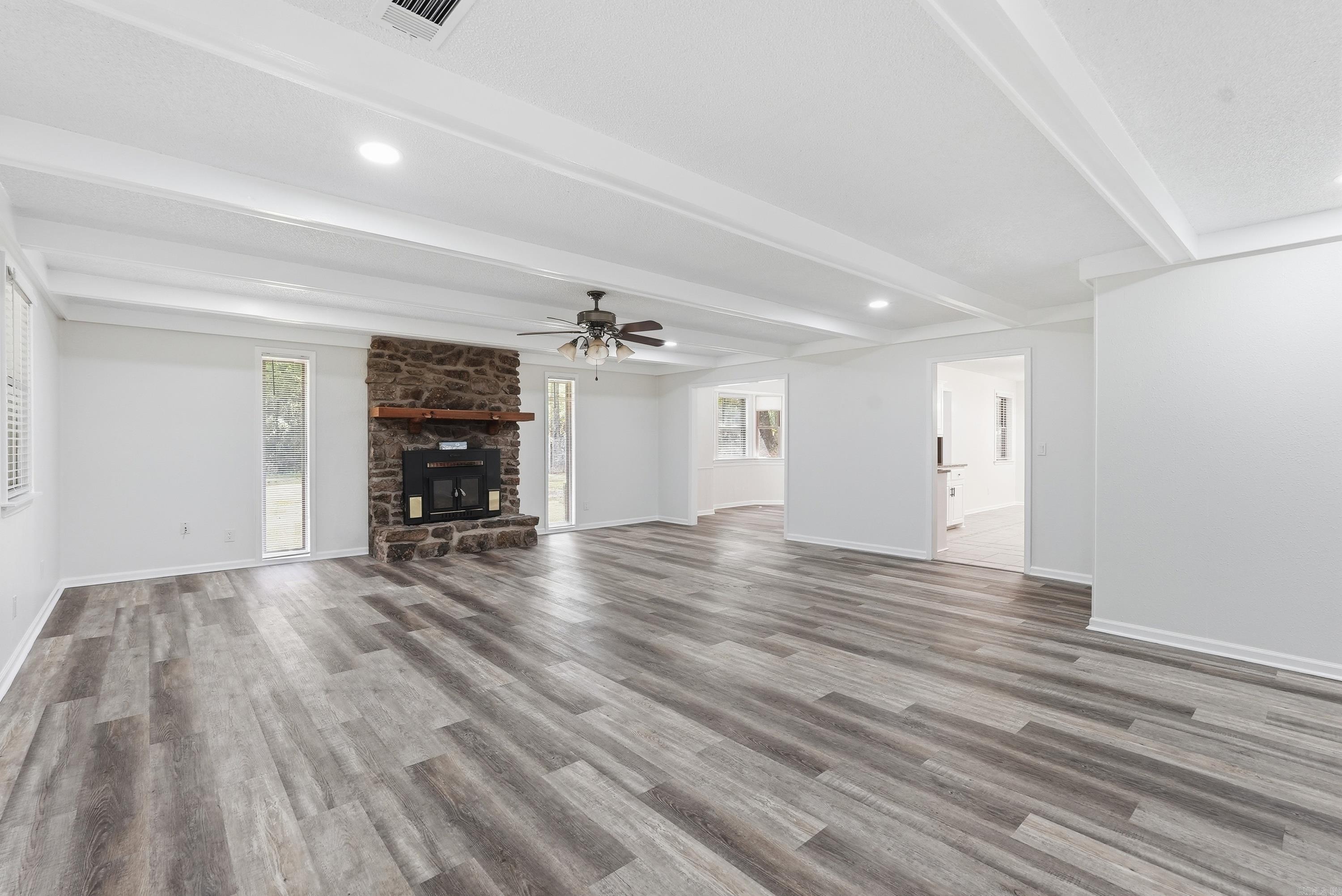 3202 Highway 290