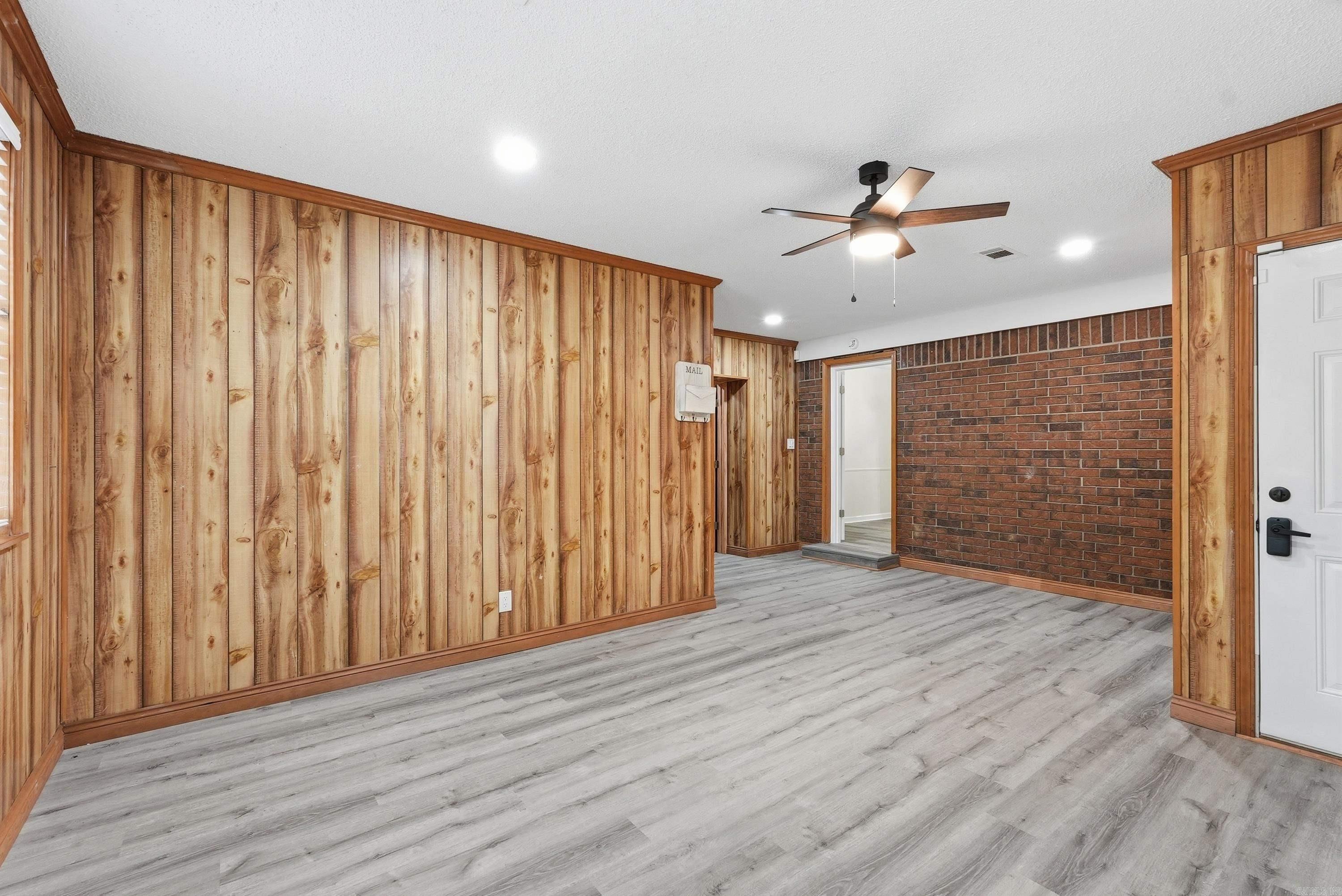 3202 Highway 290