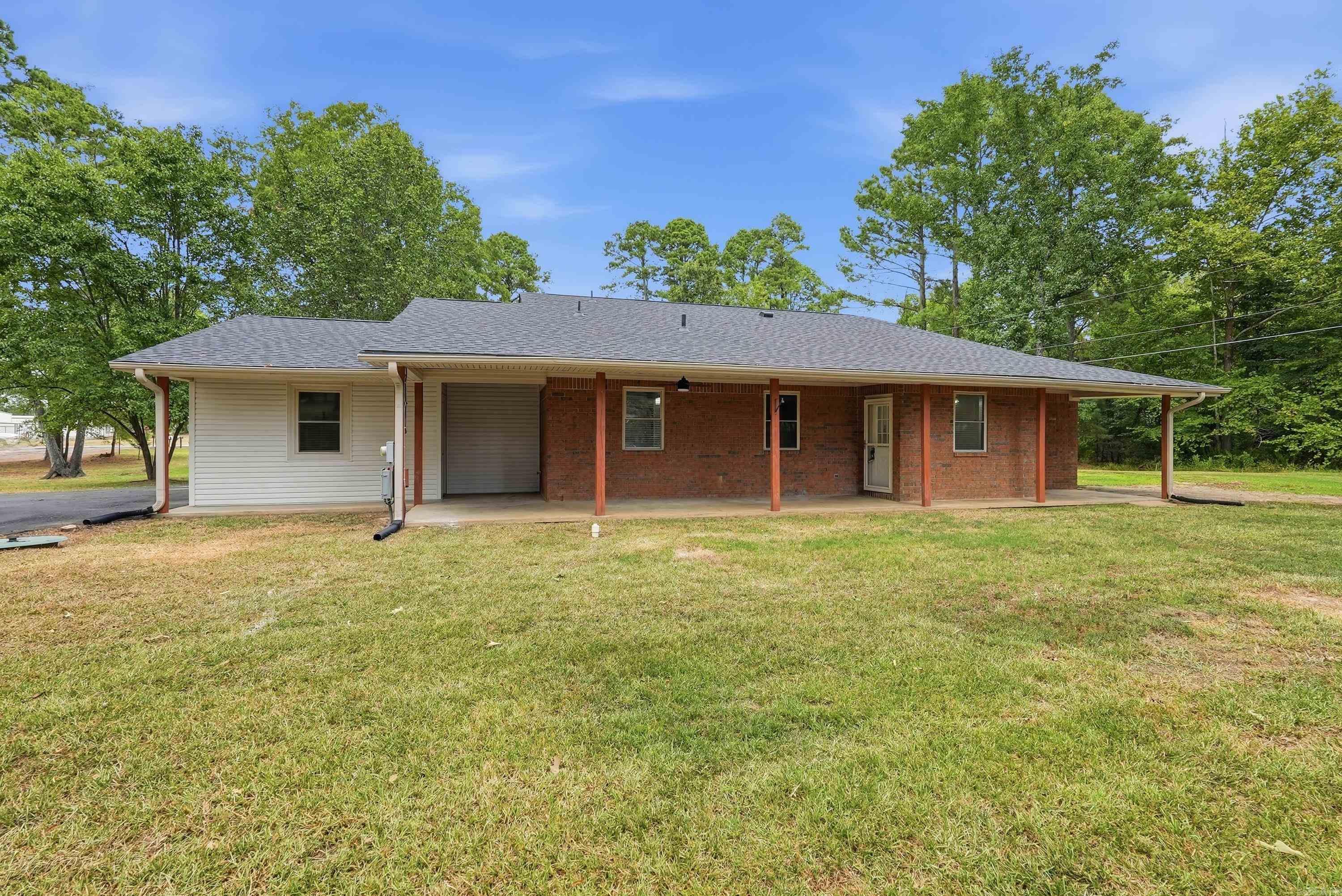 3202 Highway 290