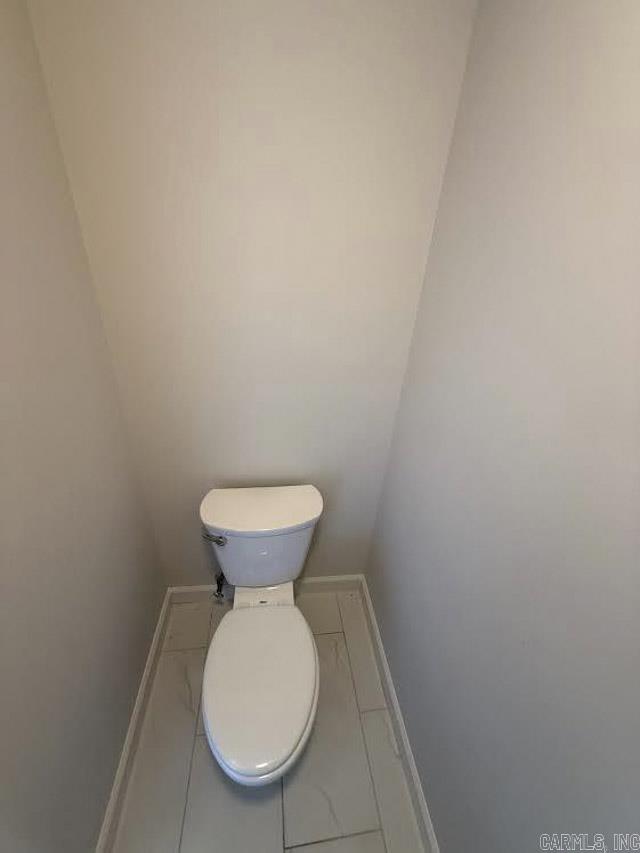 222 Promenade Cir