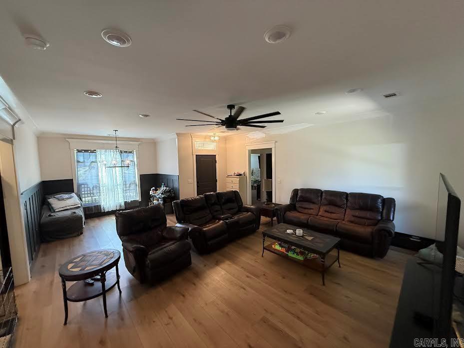 222 Promenade Cir