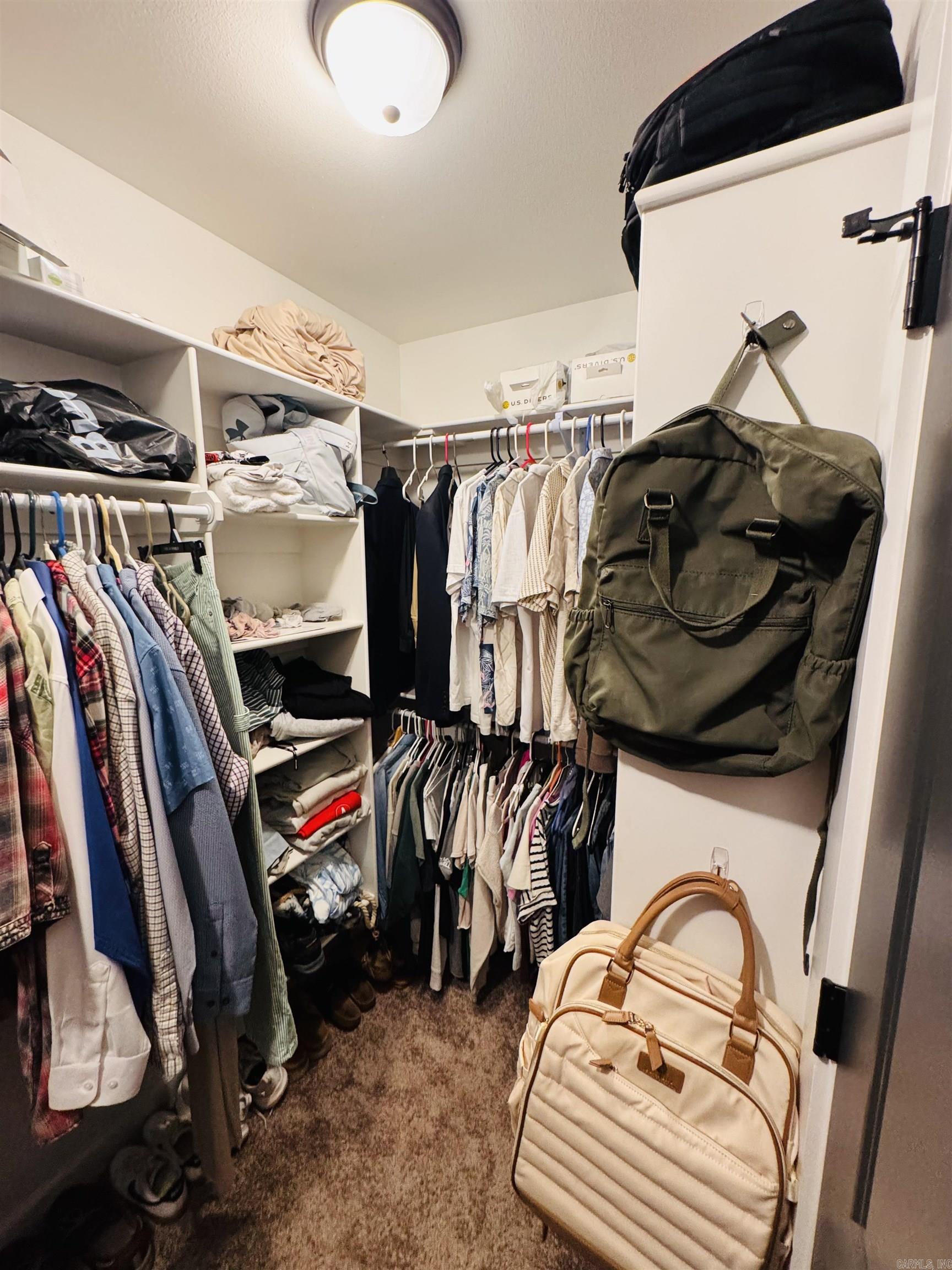 222 Promenade Cir