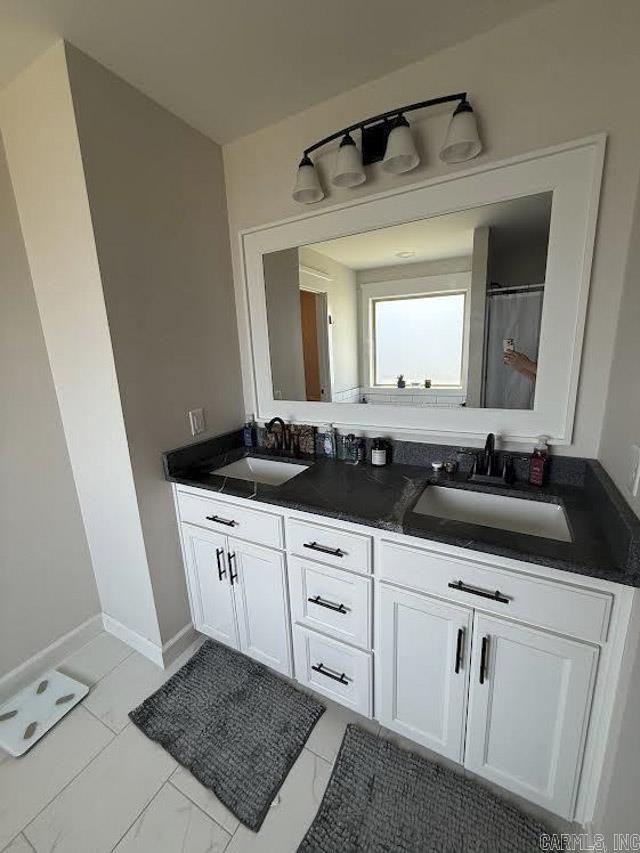 222 Promenade Cir