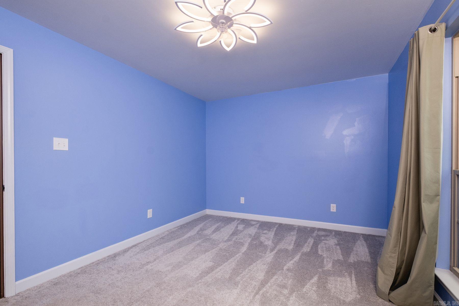 4951 Dixie Lane