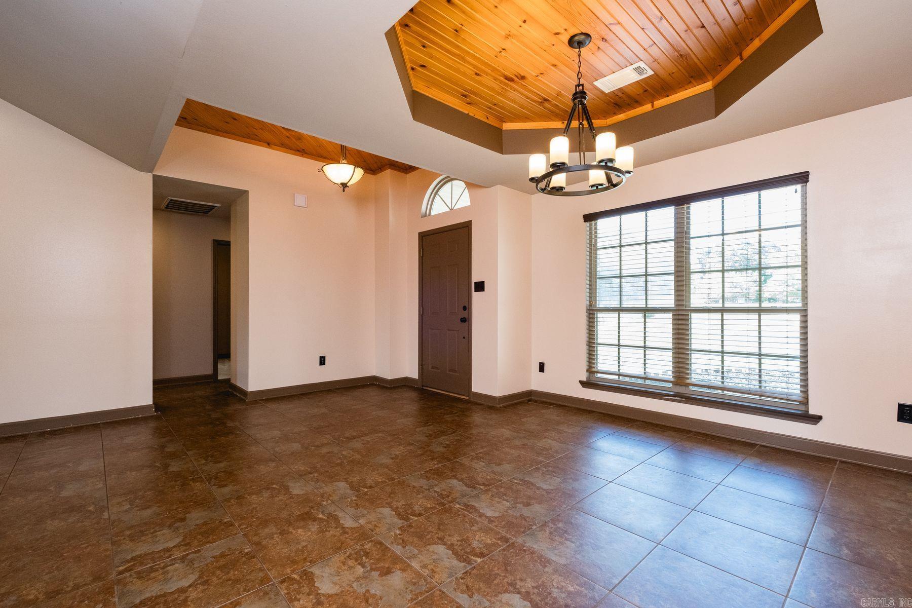 4951 Dixie Lane