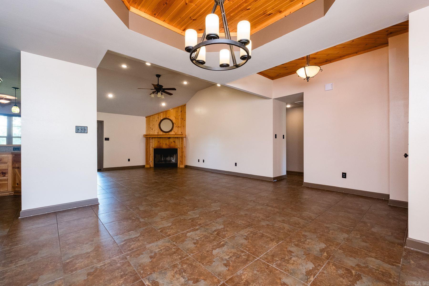 4951 Dixie Lane