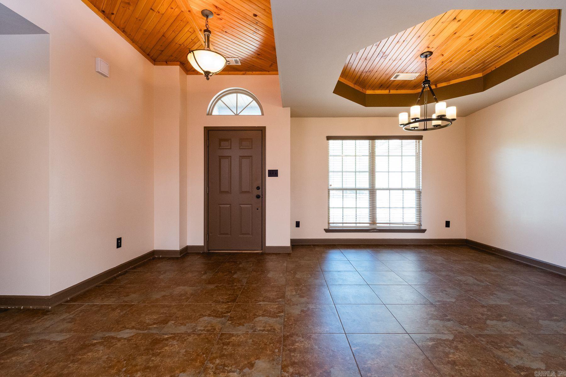 4951 Dixie Lane