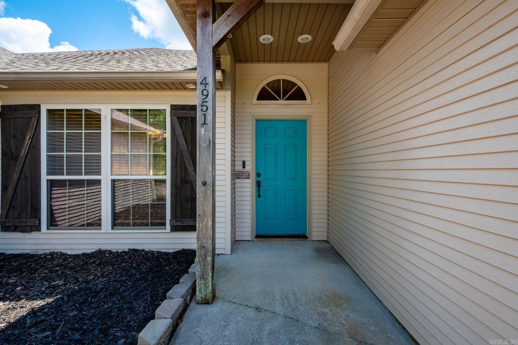4951 Dixie Lane